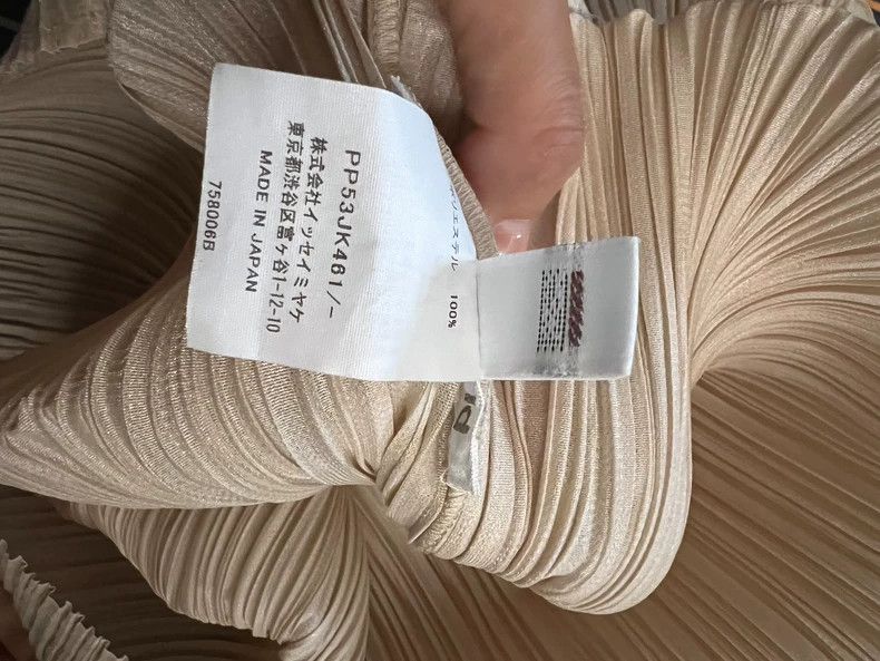 Other Issey Miyake size:one size Beige gold pleated asymmetrical Size XS / US 0-2 / IT 36-38 - 6 Thumbnail
