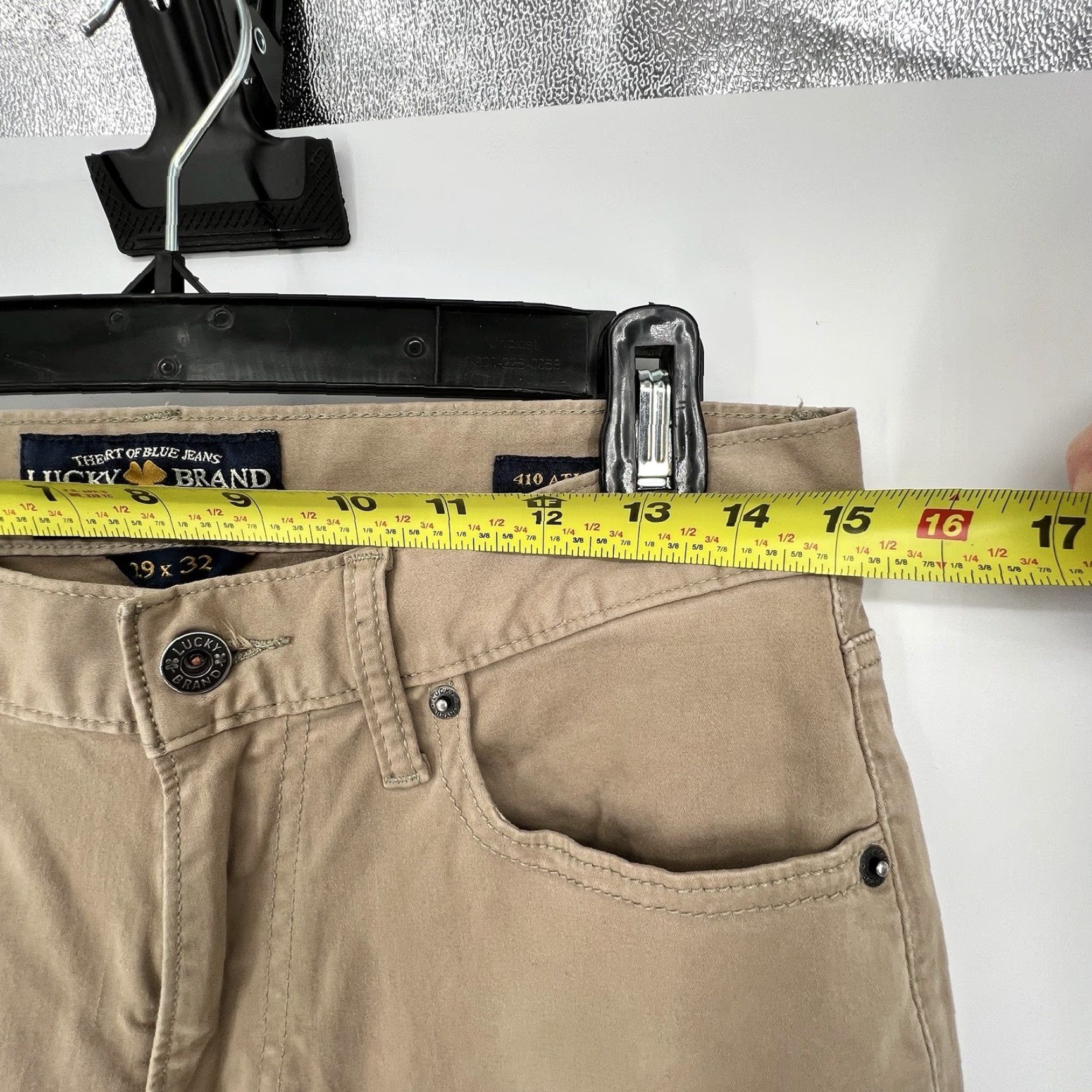 Lucky Brand Lucky Brand Jeans Mens 410 Athletic Fit 29x32 Tan Zip 5-Pocket Design Straight Inseam 31 Beige Cotton Blend Size US 30 / EU 46 - 4 Thumbnail