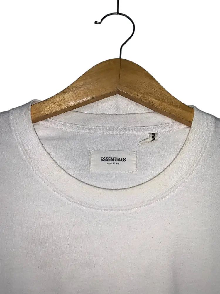 Fear of God Essentials Fear Of God back script oversized longsleeve Size US M / EU 48-50 / 2 - 6 Thumbnail