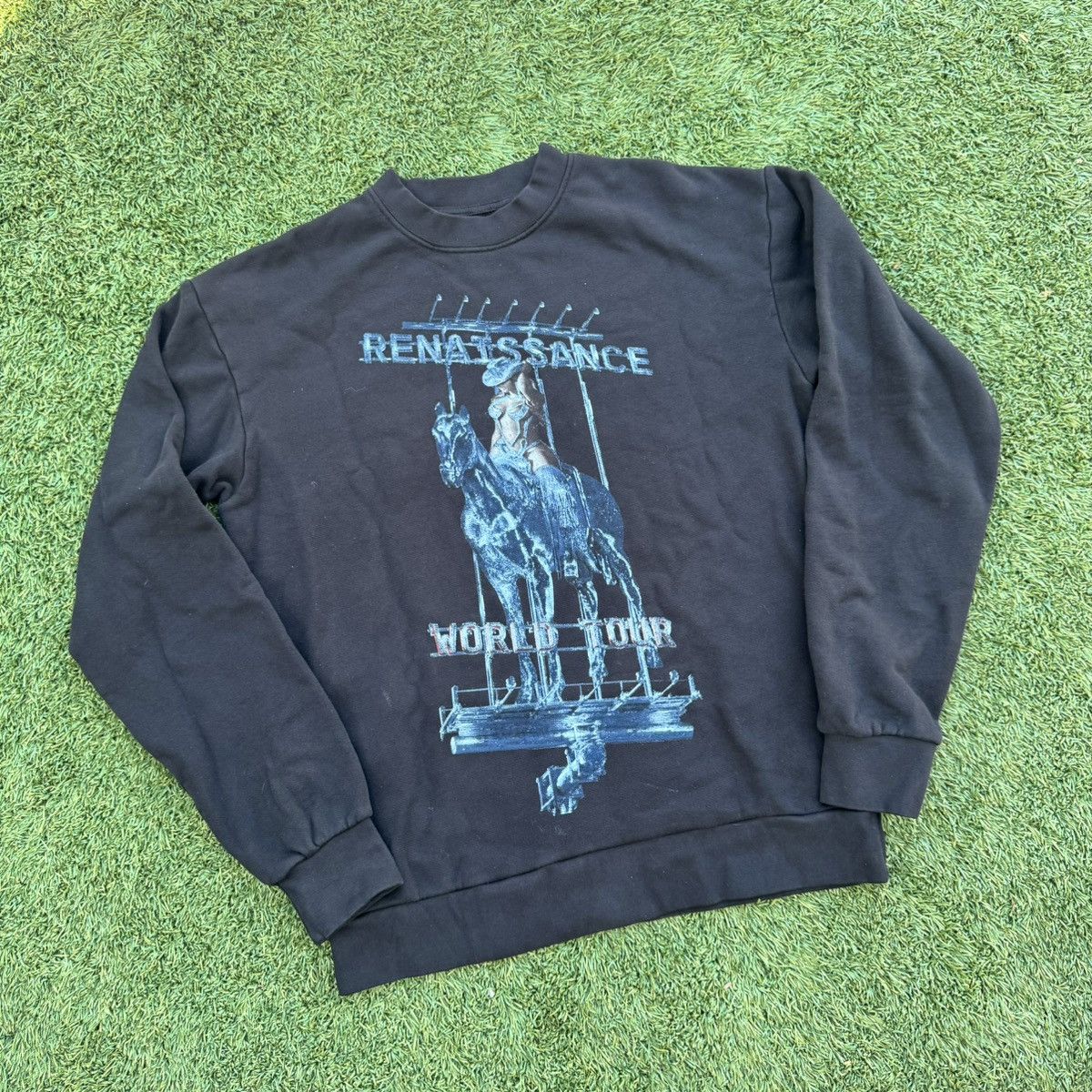 Beyonce Official Beyoncé Renaissance World Tour 2023 Merch Sweater m Size US S / EU 44-46 / 1 - 1 Thumbnail
