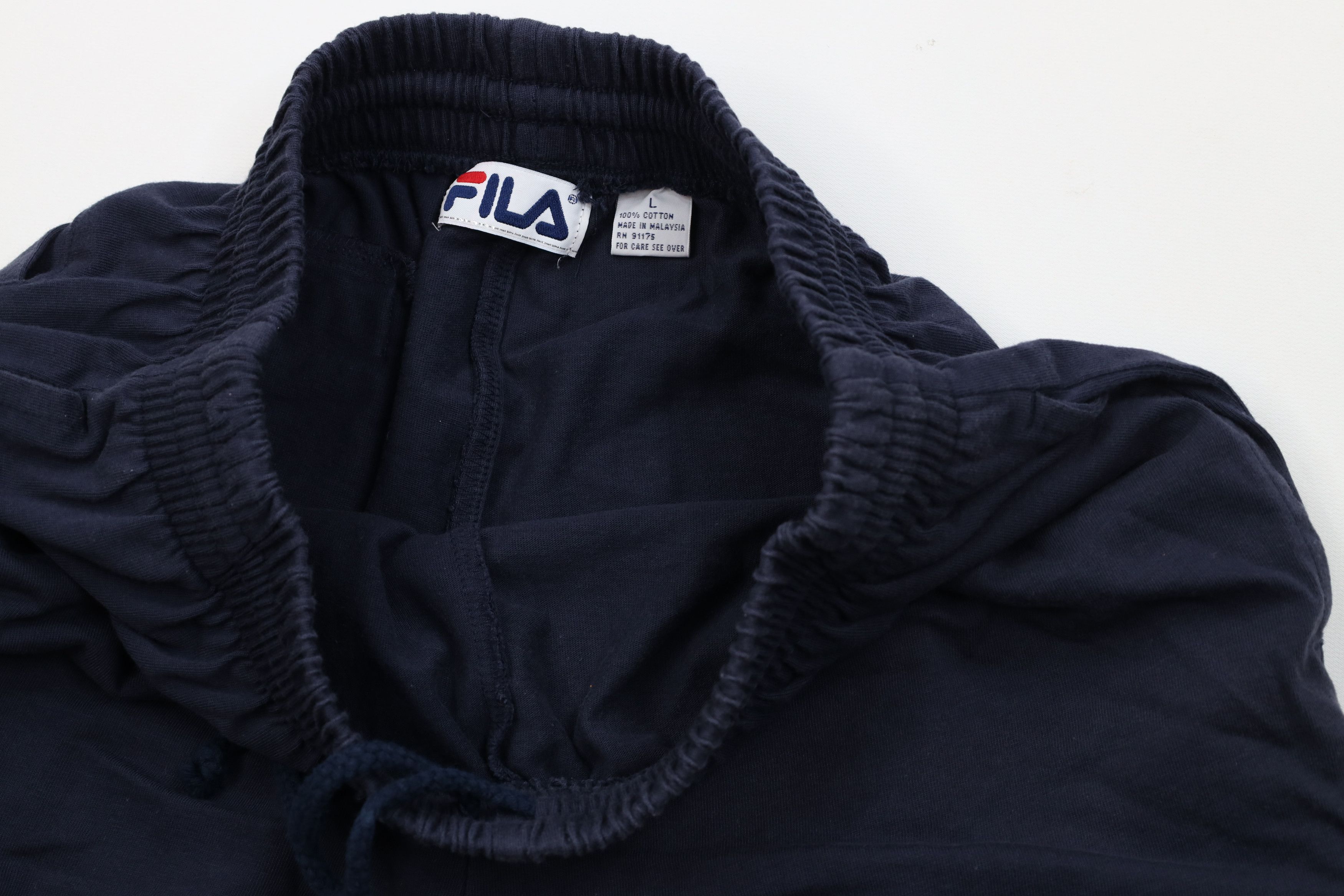 Fila Vintage 90s FILA Spell Above Knee Shorts Navy Blue Cotton Size US 34 / EU 50 - 7 Thumbnail