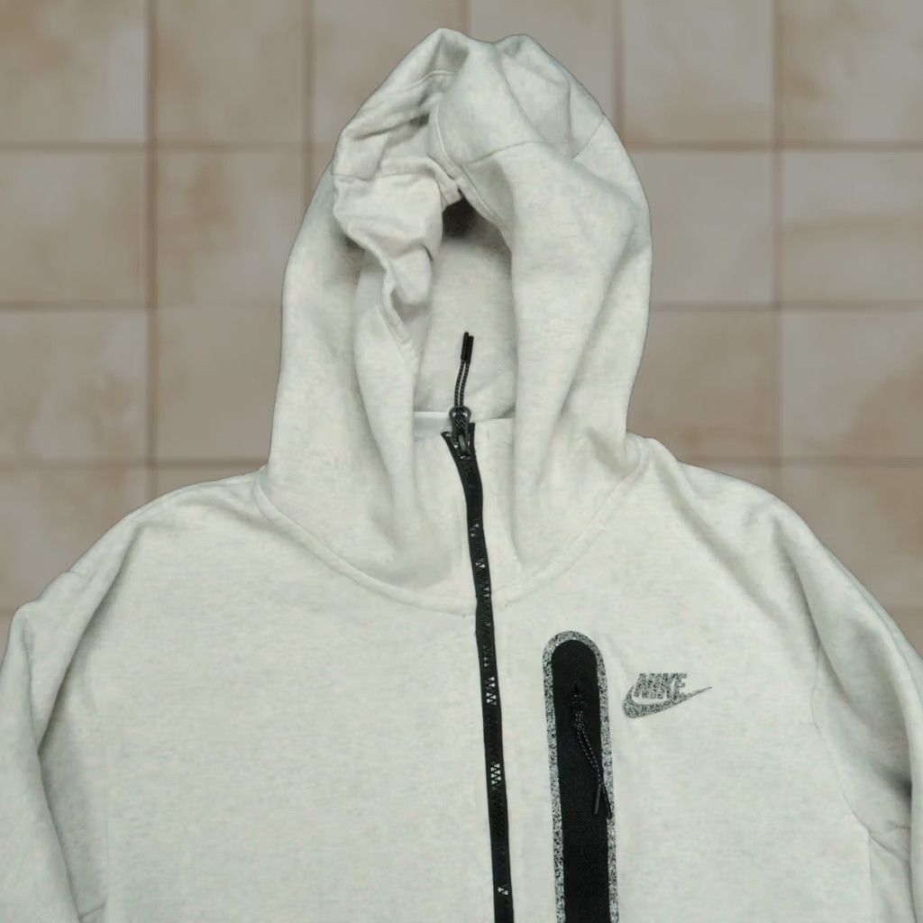 Nike Nike Hoodie Mens Small Beige Gray Tech Fleece Full Zip Pocket Winterized Size US S / EU 44-46 / 1 - 1 Thumbnail