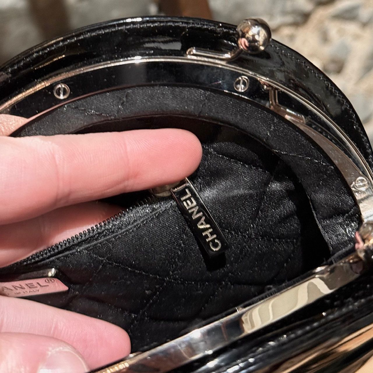 Chanel Chanel Patent Metallic Double Circle Minaudière Clutch Size ONE SIZE - 9 Thumbnail