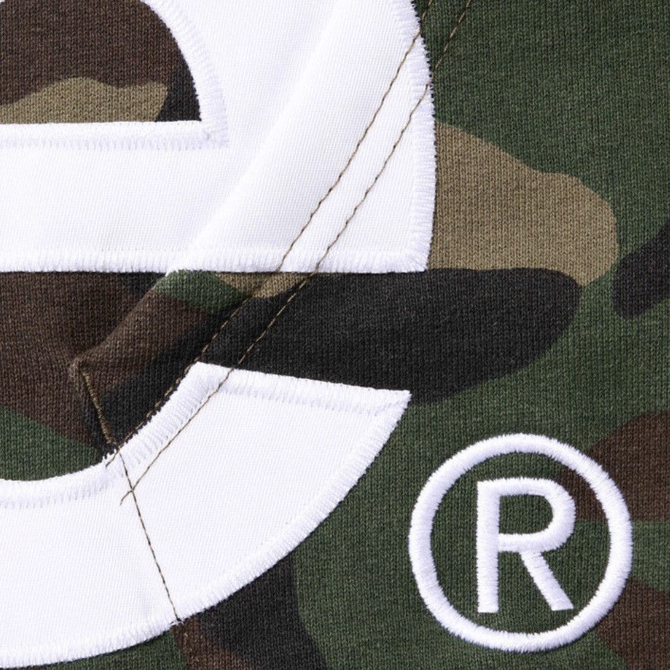 Supreme Supreme Camo Big Logo Zip Up Size US L / EU 52-54 / 3 - 3 Thumbnail