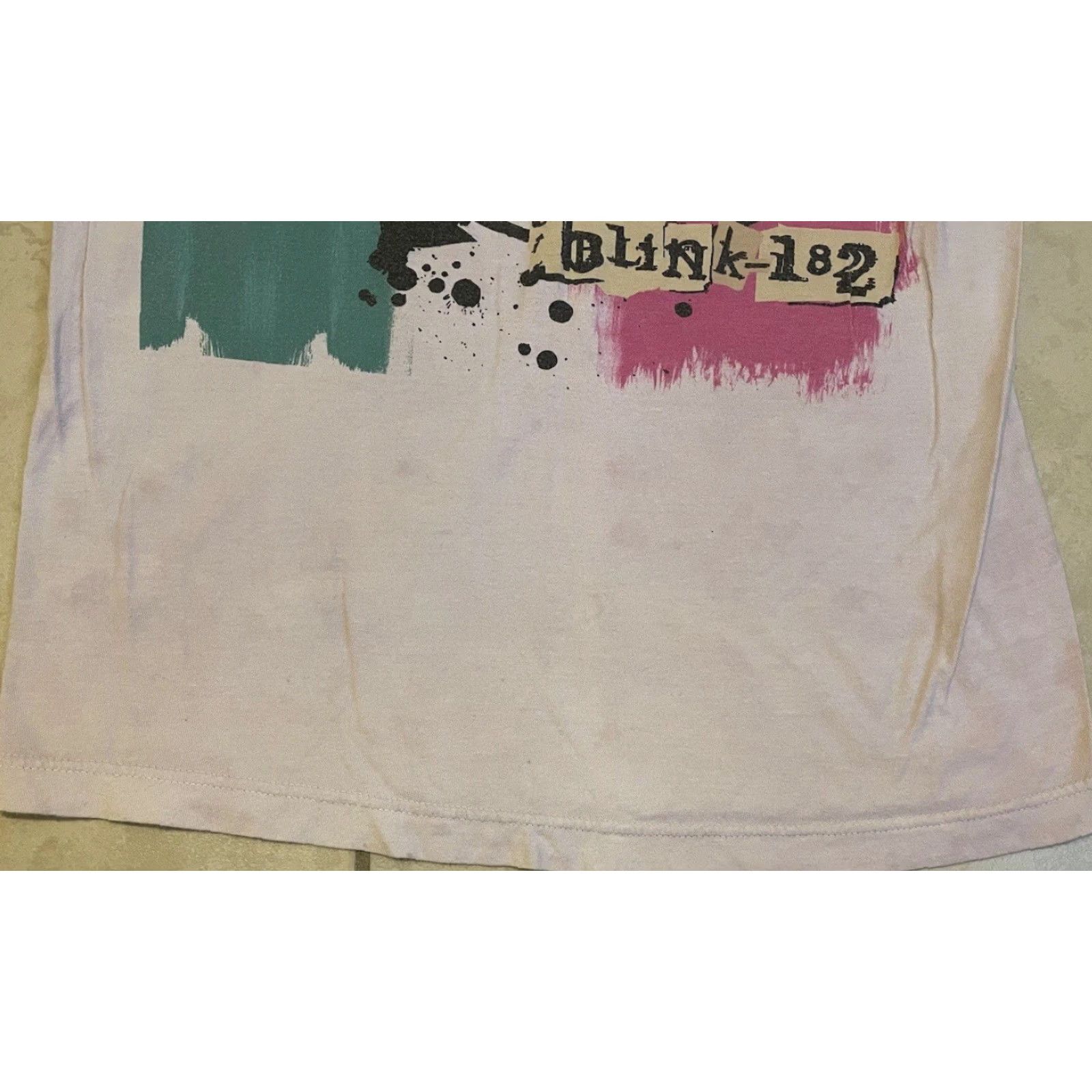 Vintage VINTAGE Blink 182 Faded Distress Shirt S Punk Rock Concert Tour Grunge 80s 90s Band Retro Music T-Shirt Mens Small White Smiley Face Size US S / EU 44-46 / 1 - 3 Thumbnail