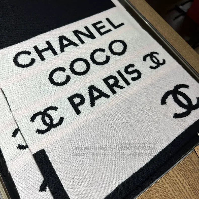 Chanel Chanel 24a double-sided slogan cashmere scarf Size ONE SIZE - 7 Thumbnail