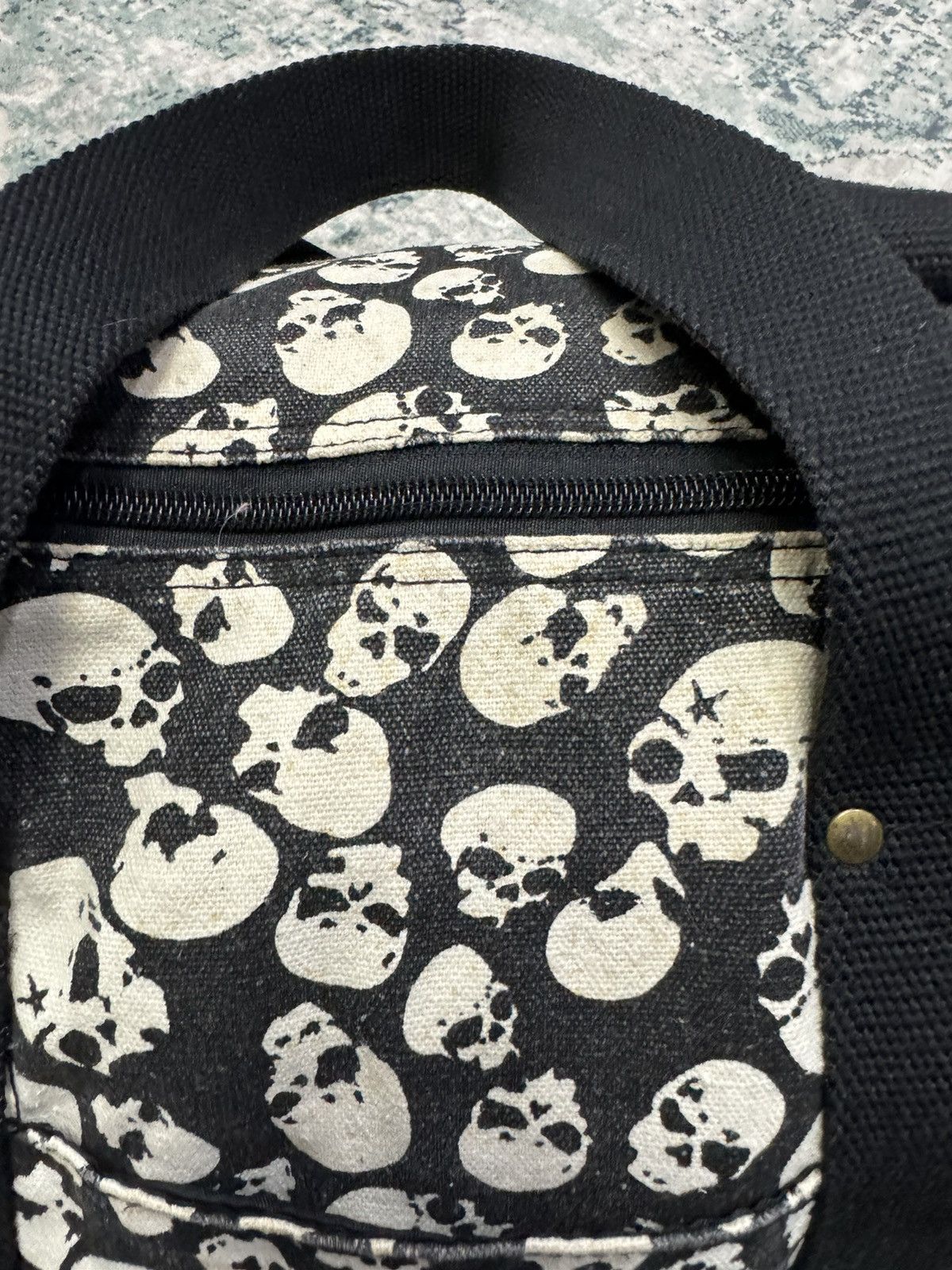 Japanese Brand FABRIC CONNECTION SKULLS FULLPRINT DUFFLE BAG Size ONE SIZE - 4 Thumbnail