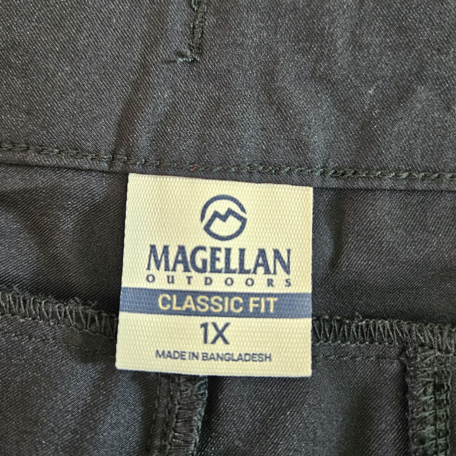 Vintage Magellan Womens Shorts 1X Solid Black High Rise Classic Fit - Magellan Womens Shorts 1X Black High Rise Classic Fit Size 40" / US 18 - 5 Thumbnail
