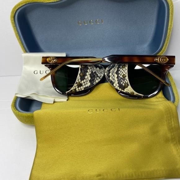 Gucci New Auth - GG0671S Sunglasses by Gucci™. Shape: Rectangle, Size ONE SIZE - 5 Thumbnail