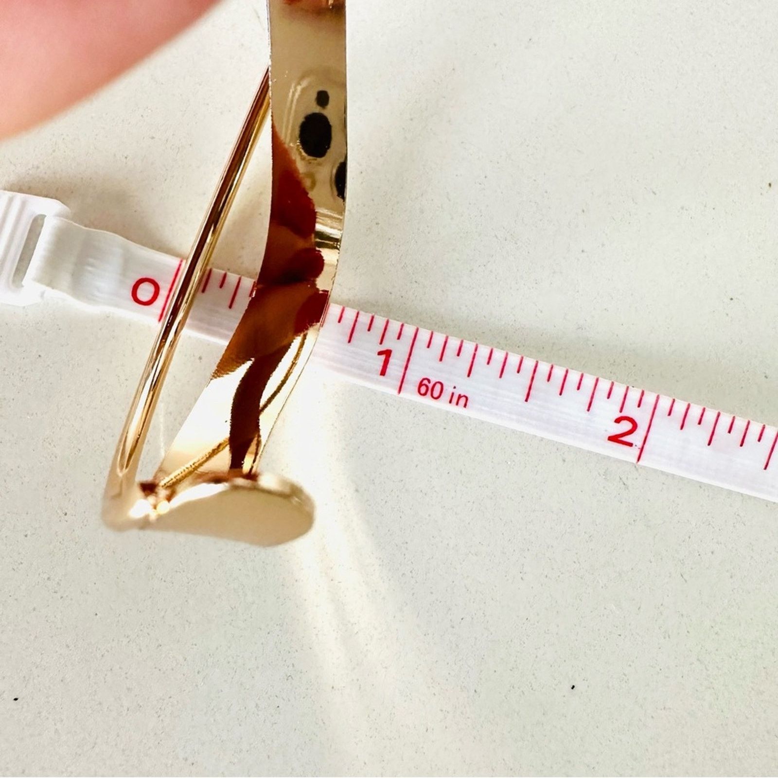 Nordstrom NEW NORDSTROM REVOLVE Slim Band Twisted Bracelet Bangle Cuff Size ONE SIZE - 13 Thumbnail