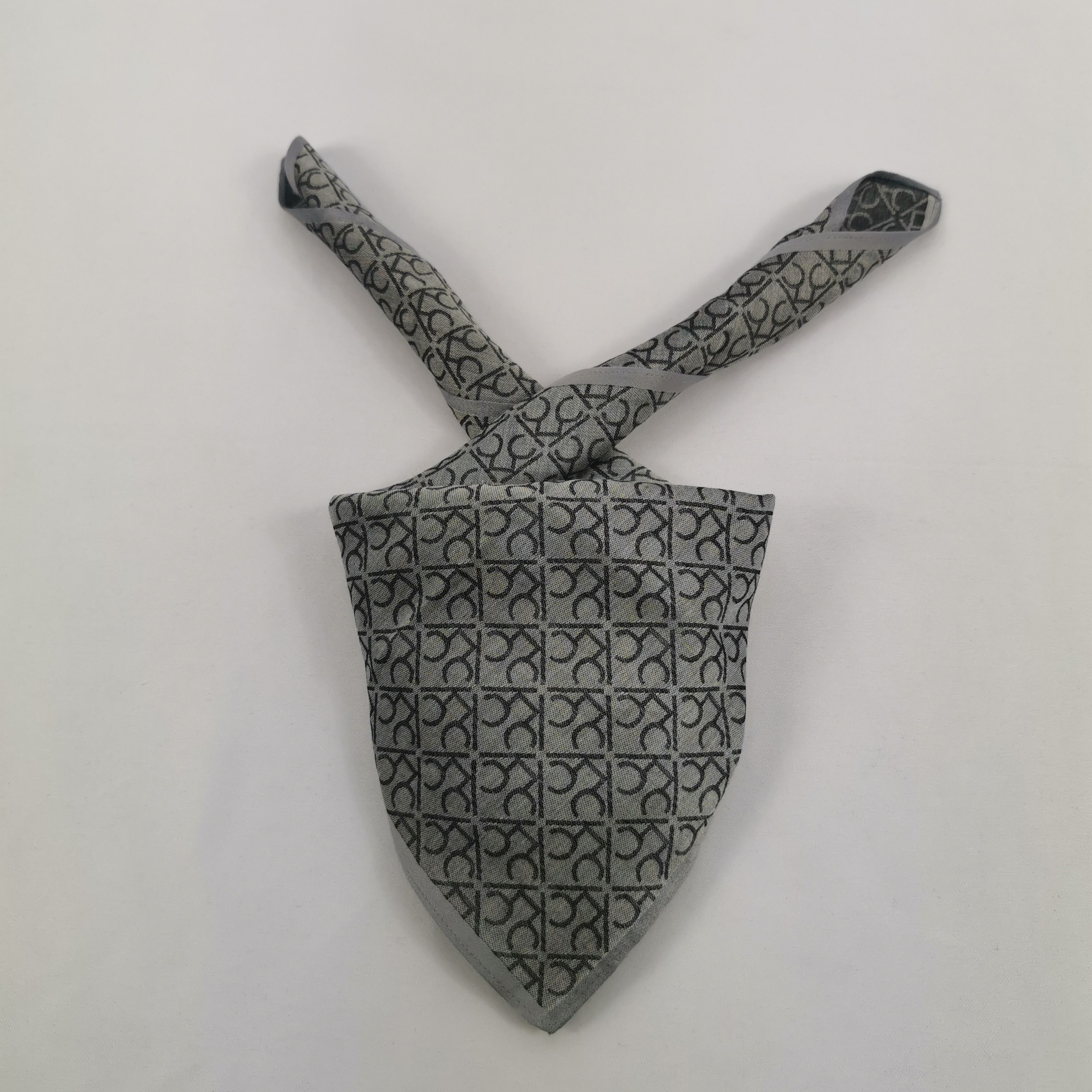 Calvin Klein Vintage Calvin Klein Handkerchief Neckerchief Bandana. Size ONE SIZE - 1 Thumbnail