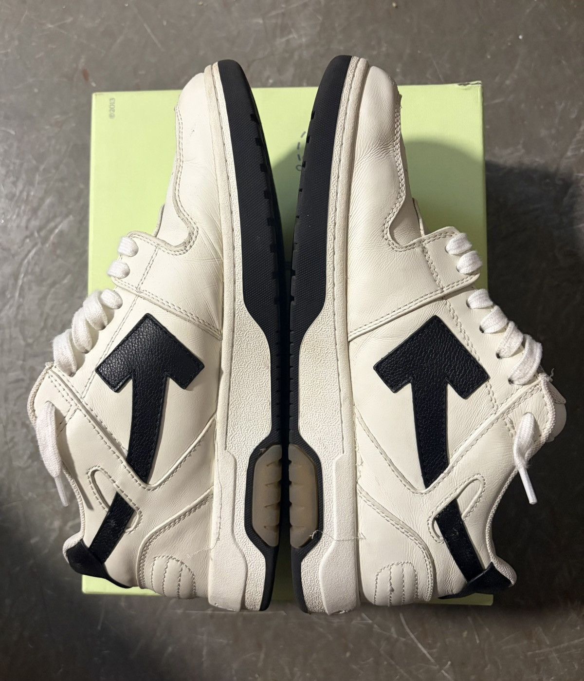 Off-White Off White Out of Office Sneakers Size US 10 / EU 43 - 6 Thumbnail