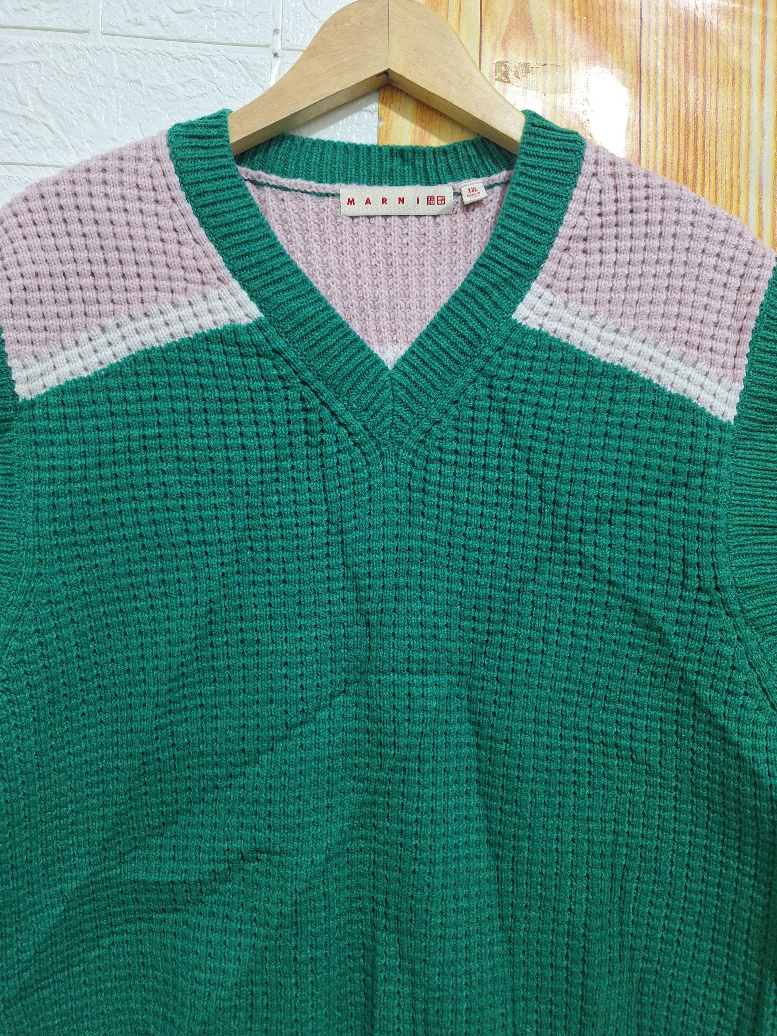 Marni × Uniqlo Marni × Uniqlo Vest Knitt Size US XXL / EU 58 / 5 - 2 Thumbnail