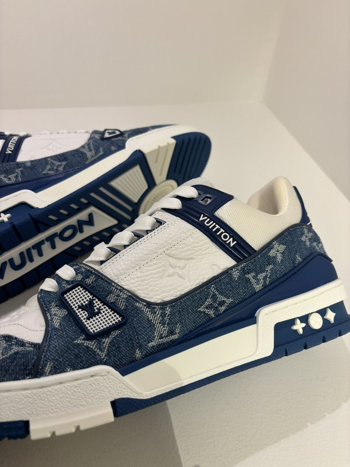 Louis Vuitton Louis Vuitton Denim Monogram Sneakers Size US 9.5 / EU 42-43 - 5 Thumbnail