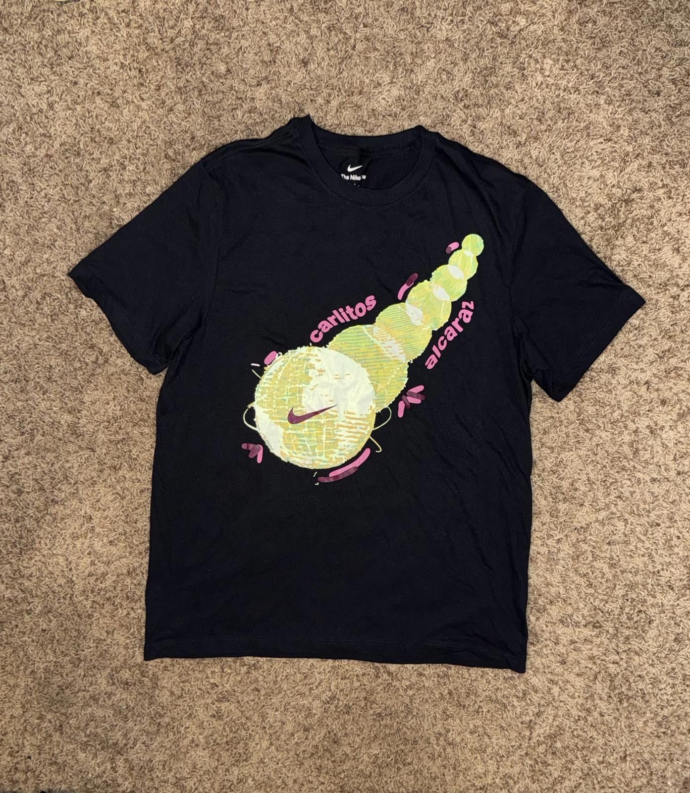 Nike Nike Men's Carlos Alcaraz Graphic Tennis Ball T-Shirt Size US XL / EU 56 / 4 - 1 Thumbnail