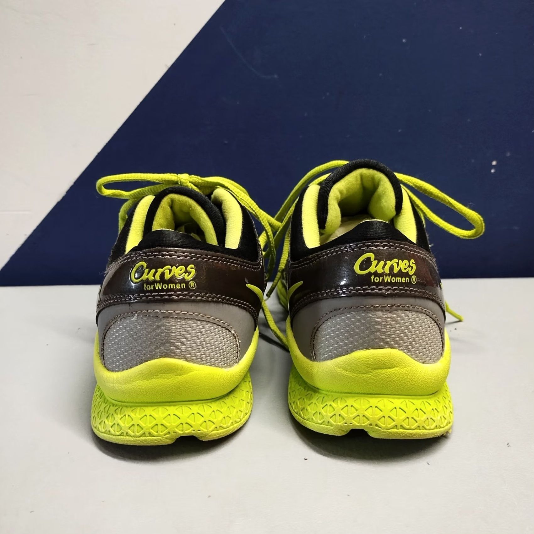 Logo 7 Curves Sneakers Womens Size 10 Multi Colorblock Athletic Running Lace Up Logo Size US 10 / IT 40 - 4 Thumbnail