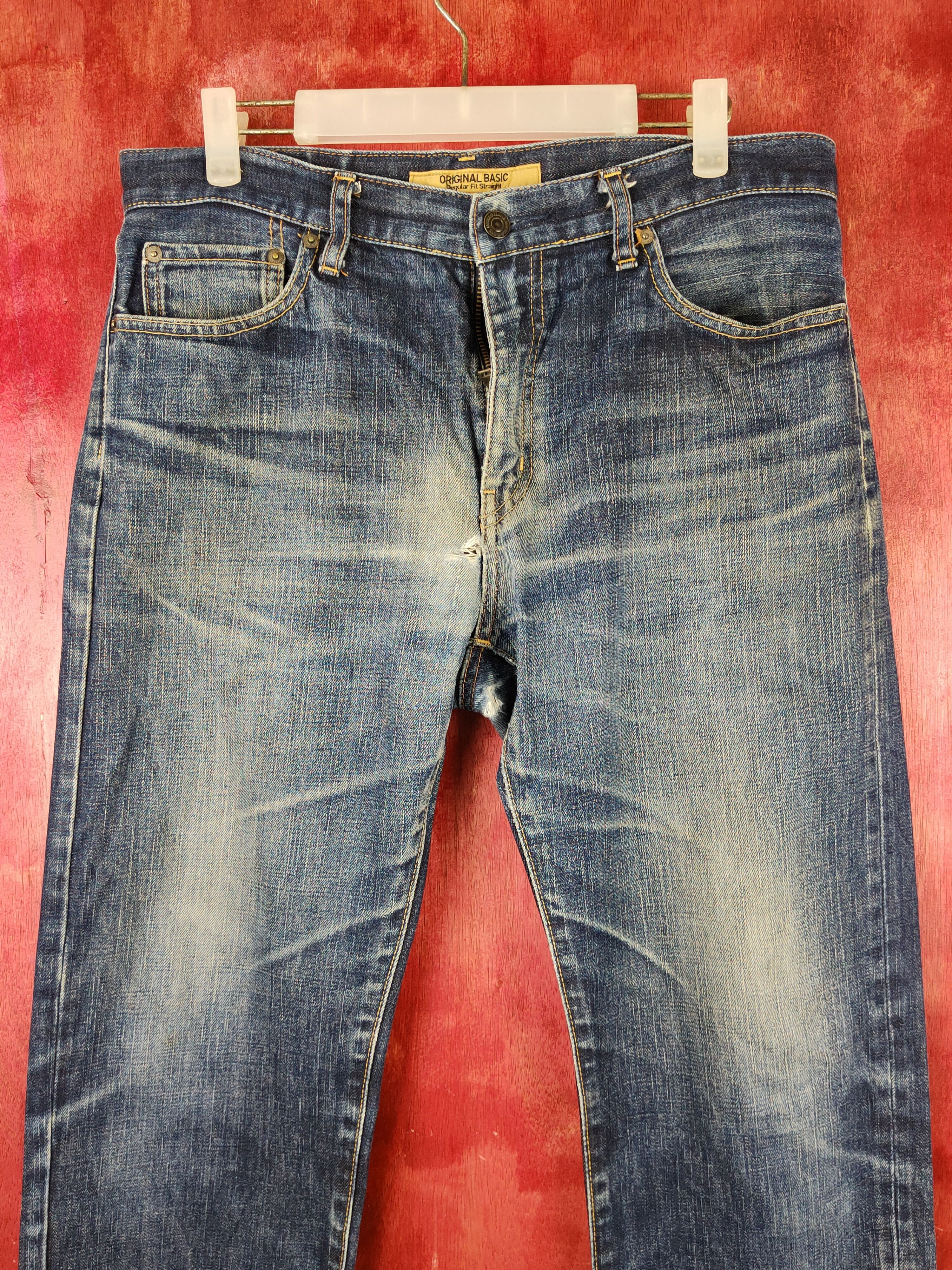 Japanese Brand Uniqlo Dark Blue Distressed Ripped Jeans #S1678 Size US 32 / EU 48 - 2 Thumbnail