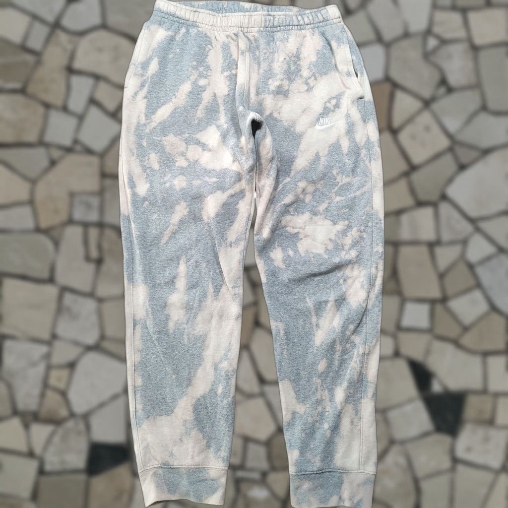 Nike Nike Sweatpants Mens Tie Dye Fleece Club Gray 90s Logo Pockets Drawstring Relaxed Casual Activewear Sportswear Pants Size US 33 - 1 Thumbnail