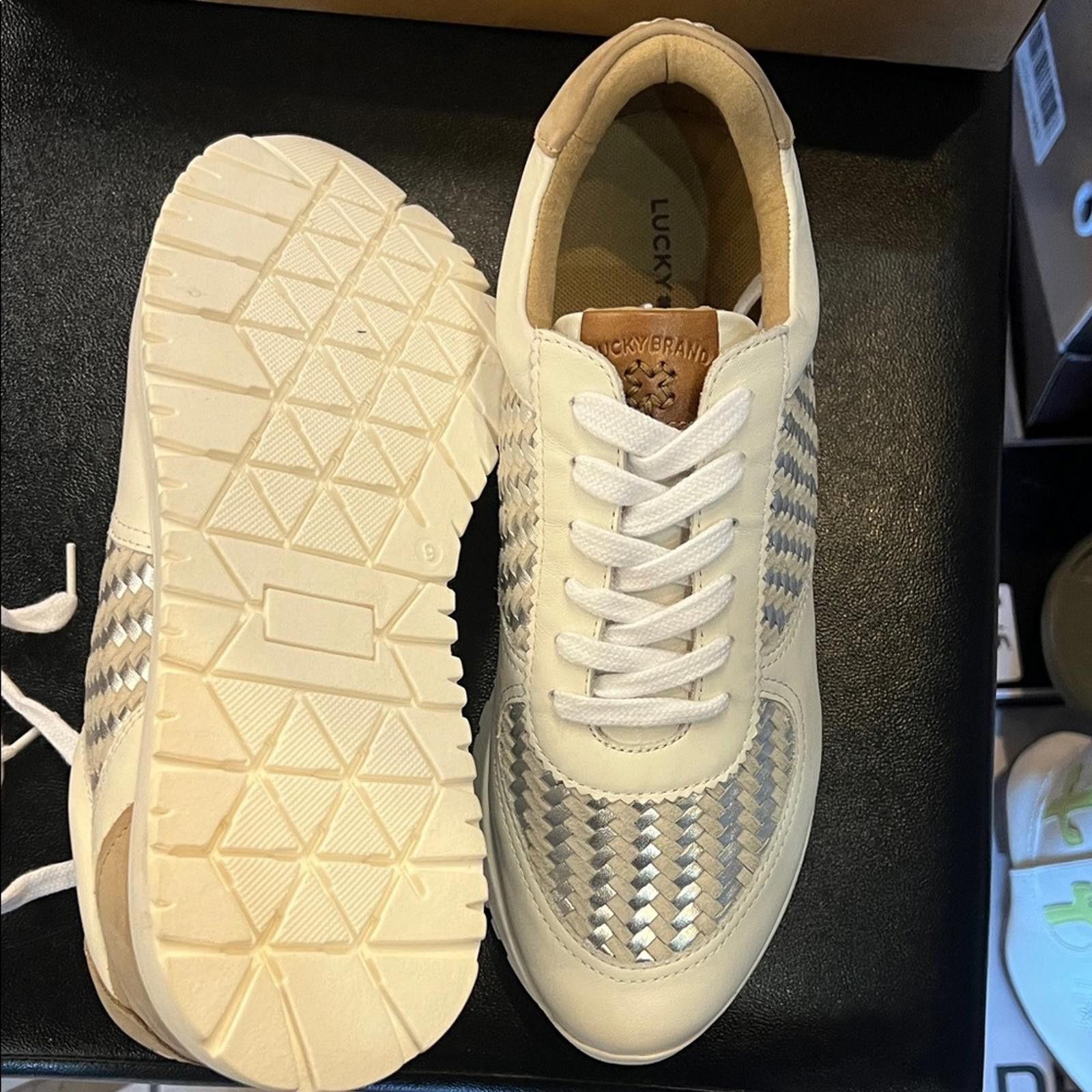 Lucky Brand Lucky Brand White and Gray Woven Sneakers Size US 9 / IT 39 - 5 Thumbnail
