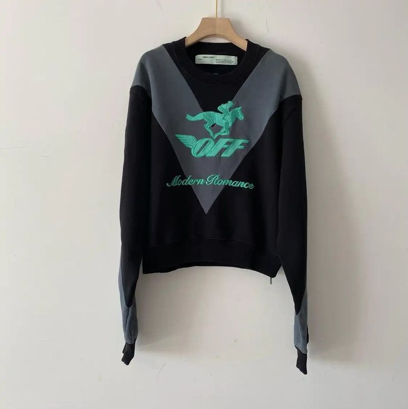 Off-White Off-White Modern Romance Long Sleeve Sweatshirt 0089 Size M / US 6-8 / IT 42-44 - 1 Thumbnail