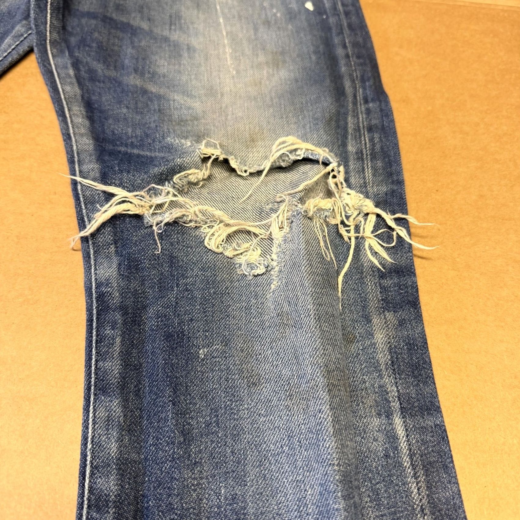 John Elliott John Elliott Jeans Mens 31x32 Blue Slim Stretch Denim Distressed Japan Size US 31 - 6 Thumbnail