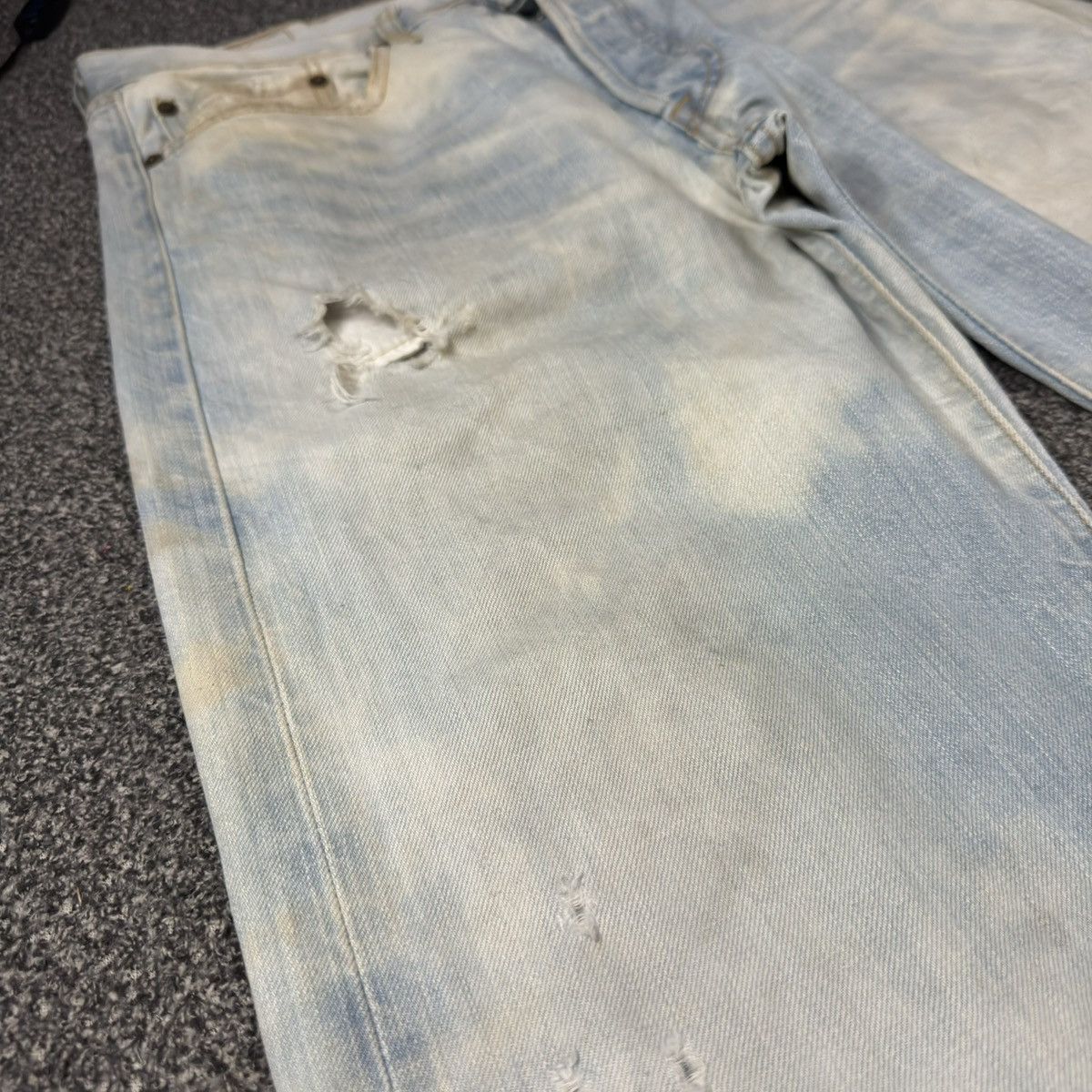 Levi's Made & Crafted y2k Splash 2 Tone Levis 501 Thrashed Denim Baggy Flared Size US 31 - 5 Thumbnail