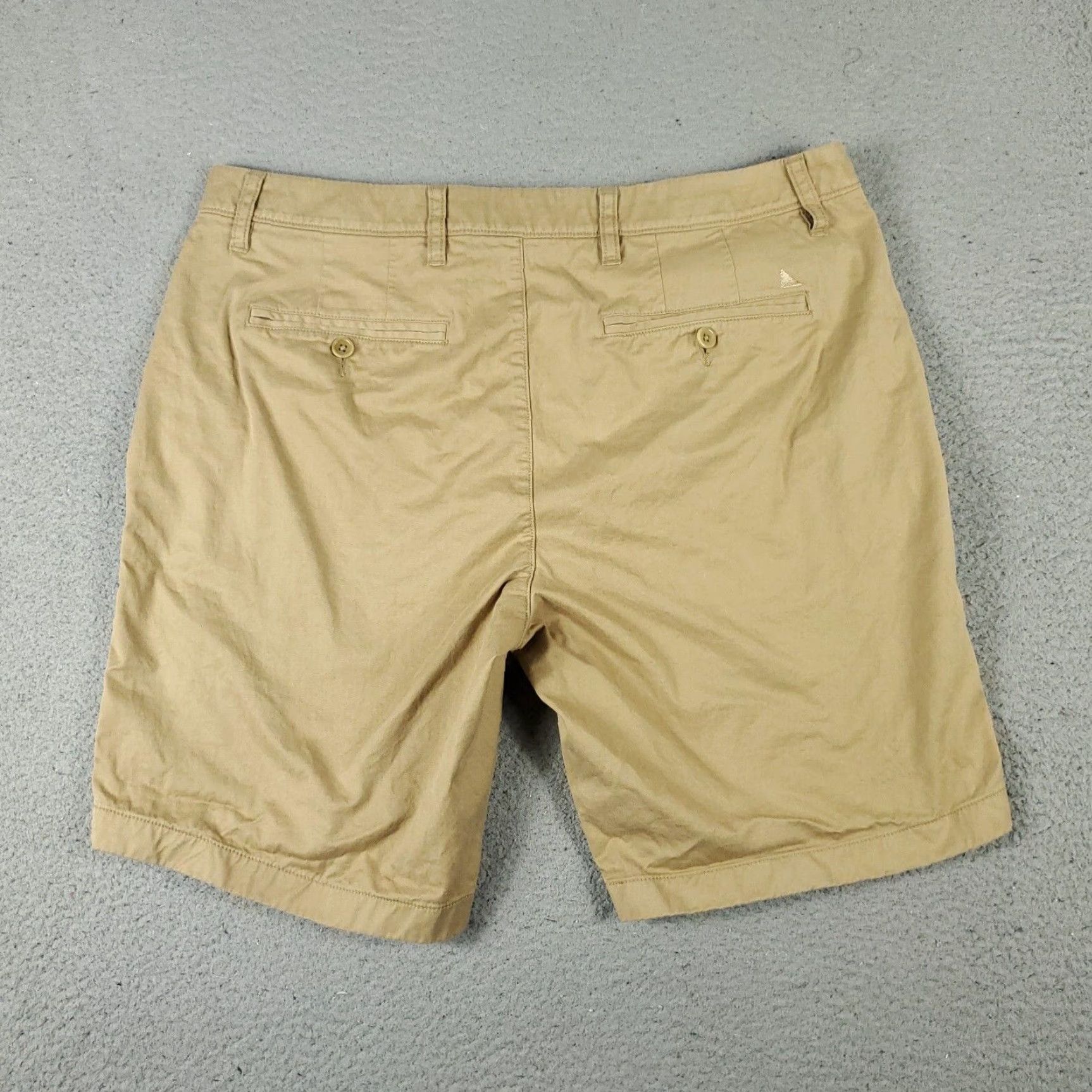 UNTUCKit VINTAGE UNTUCKit Men's Shorts Size 36 Beige Casual Chino Flat Front Cotton Size US 36 / EU 52 - 7 Thumbnail