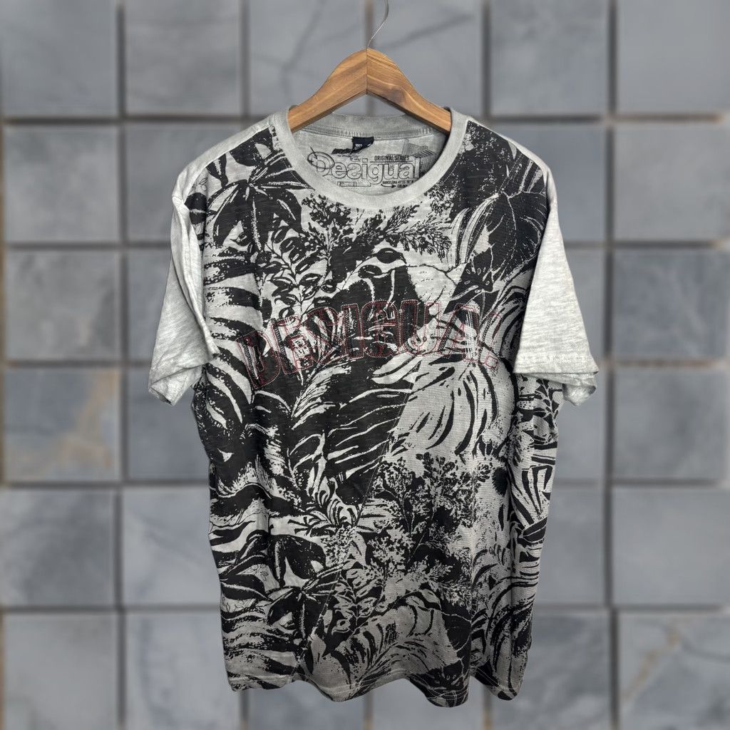 Desigual Desigual Shirt Mens XL Gray Black Graphic Short Sleeve Tropical Print Cotton Size US XL / EU 56 / 4 - 1 Thumbnail