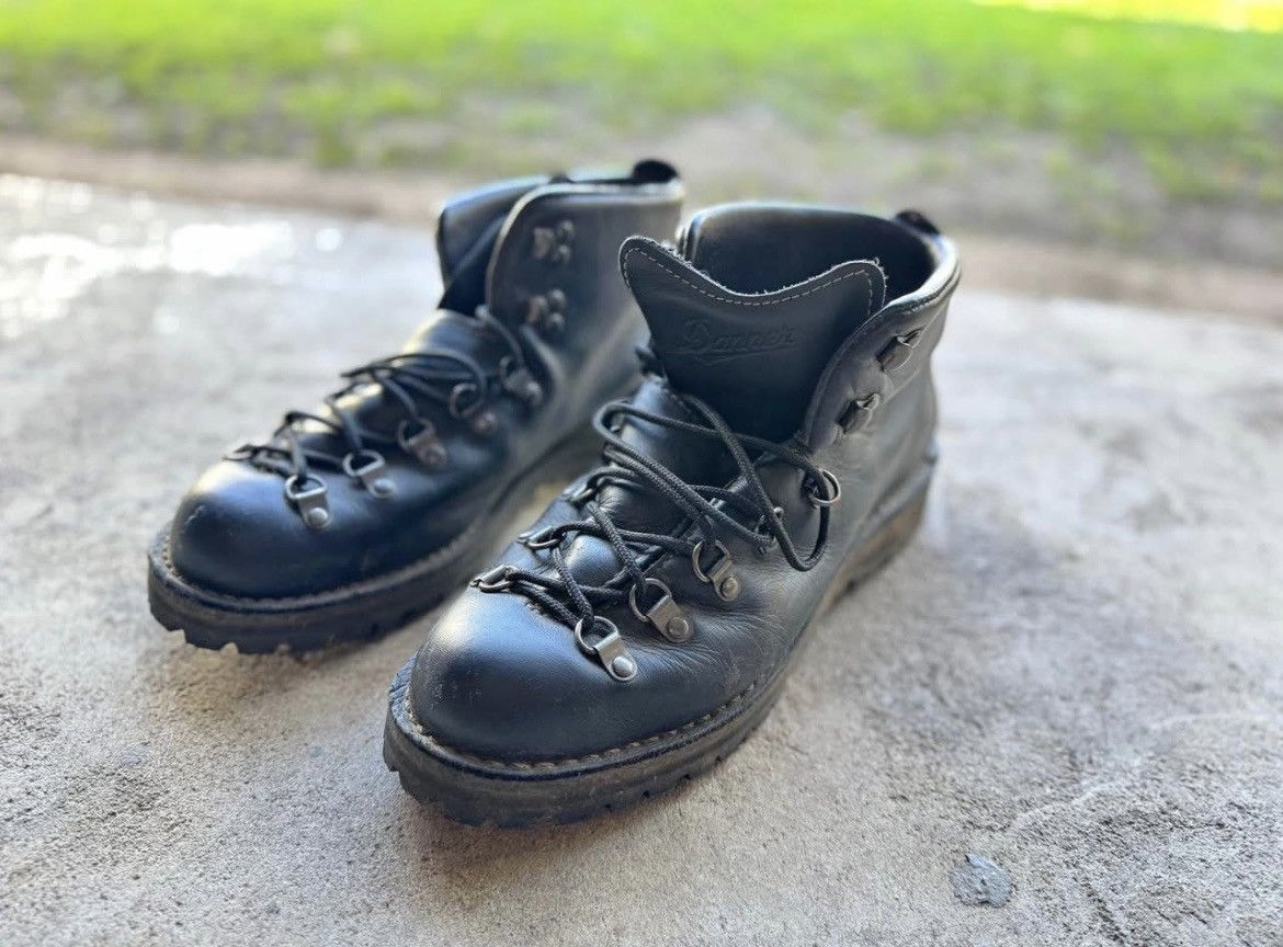 Danner × Pilgrim Surf + Supply Pilgrim Surf x Danner Light Boot | Grailed