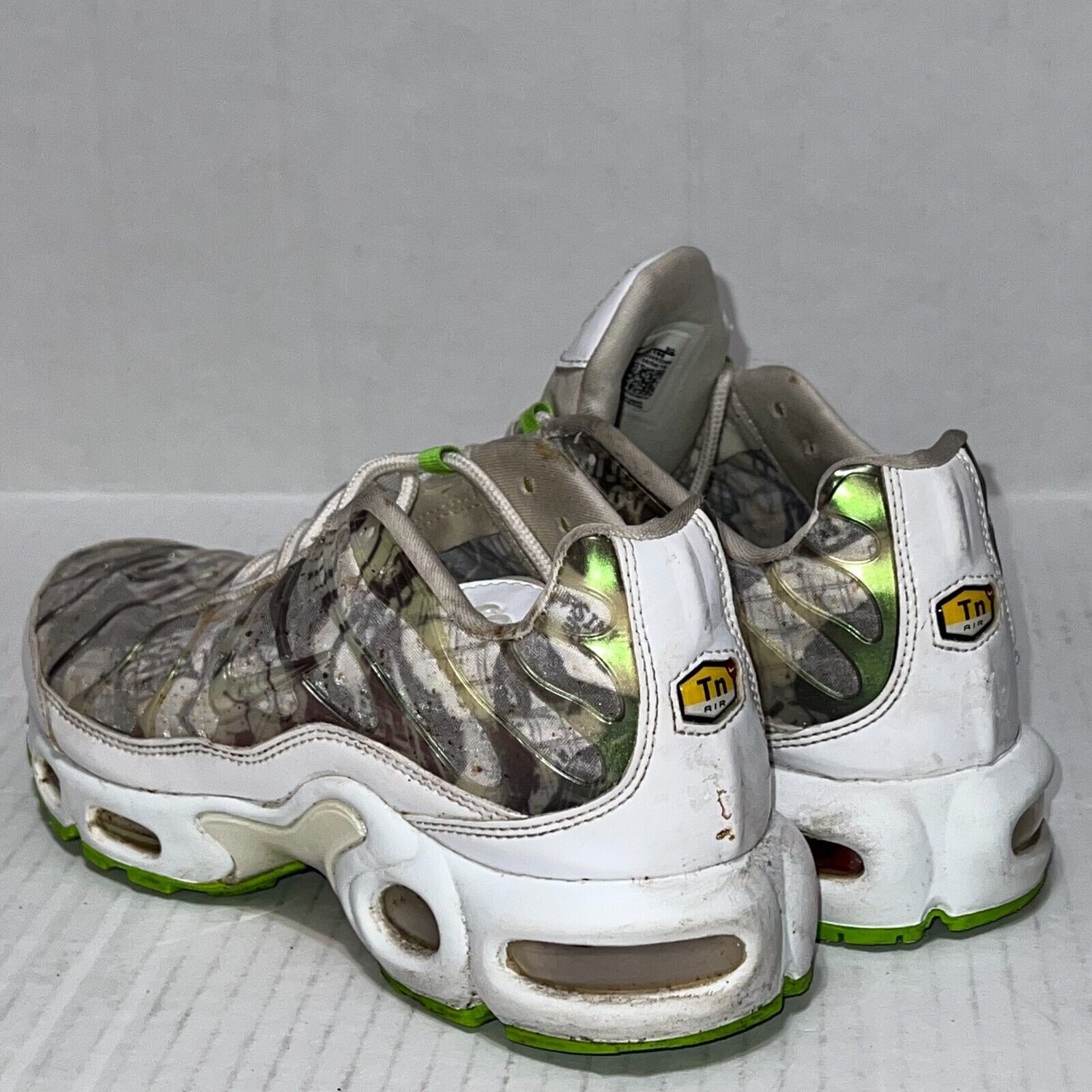 Nike Nike Women's Size 8 Air Max Plus LX White Retro BQ4803-100 Size US 8 / IT 38 - 10 Thumbnail
