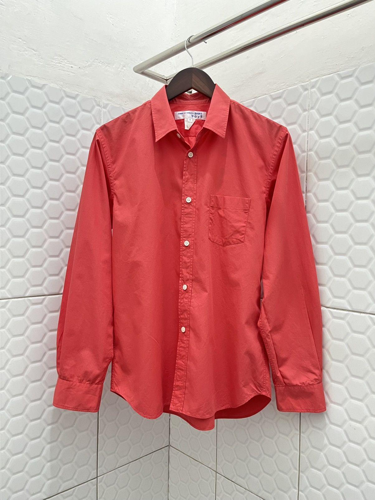 Comme des Garcons × Comme des Garcons SHIRT COMME des GARCONS SHIRT boys spell out shirt Size US M / EU 48-50 / 2 - 5 Thumbnail