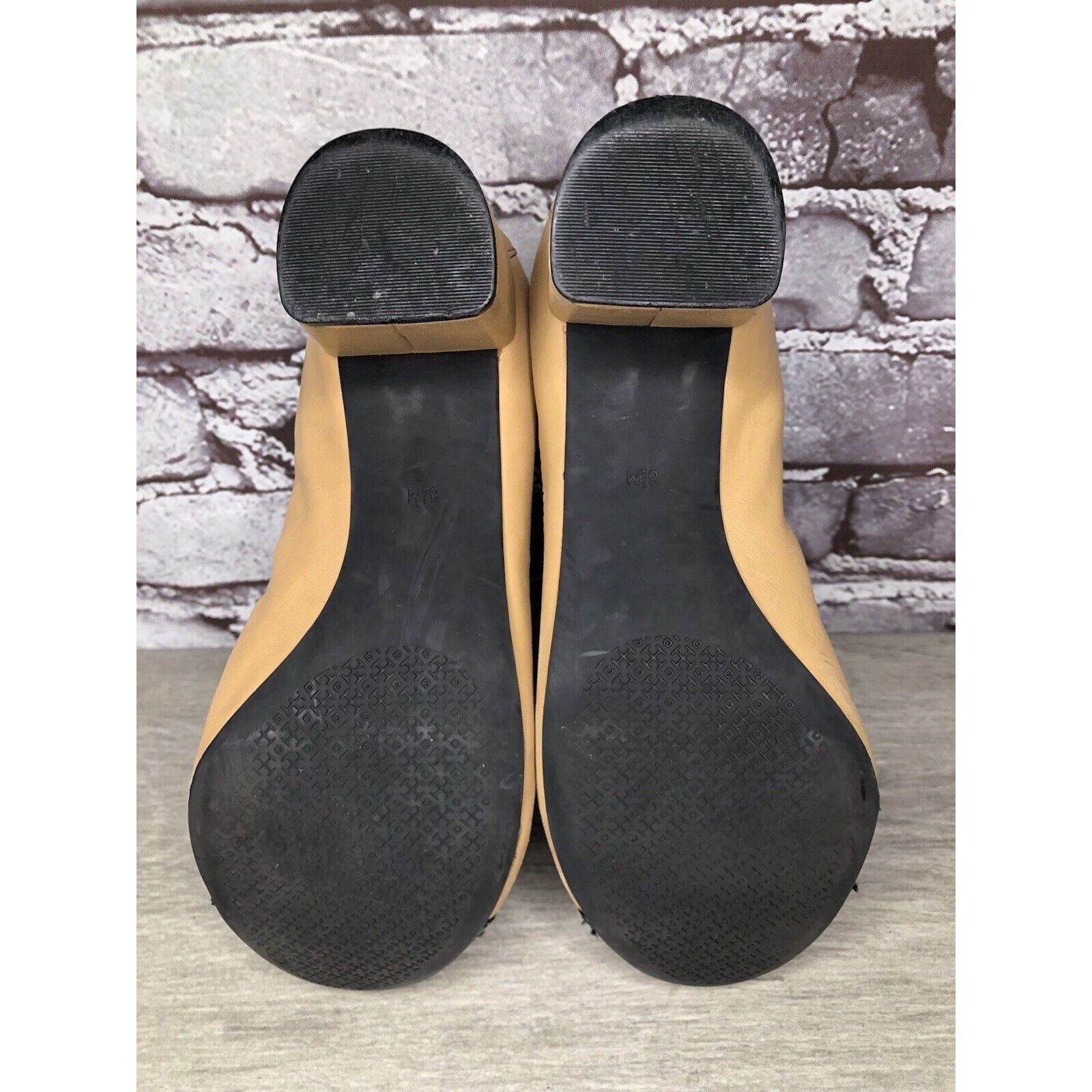 Tory Burch Tory Burch Tan Leather Black Patent Leather Block Heels Wome Size US 8.5 / IT 38.5 - 6 Thumbnail