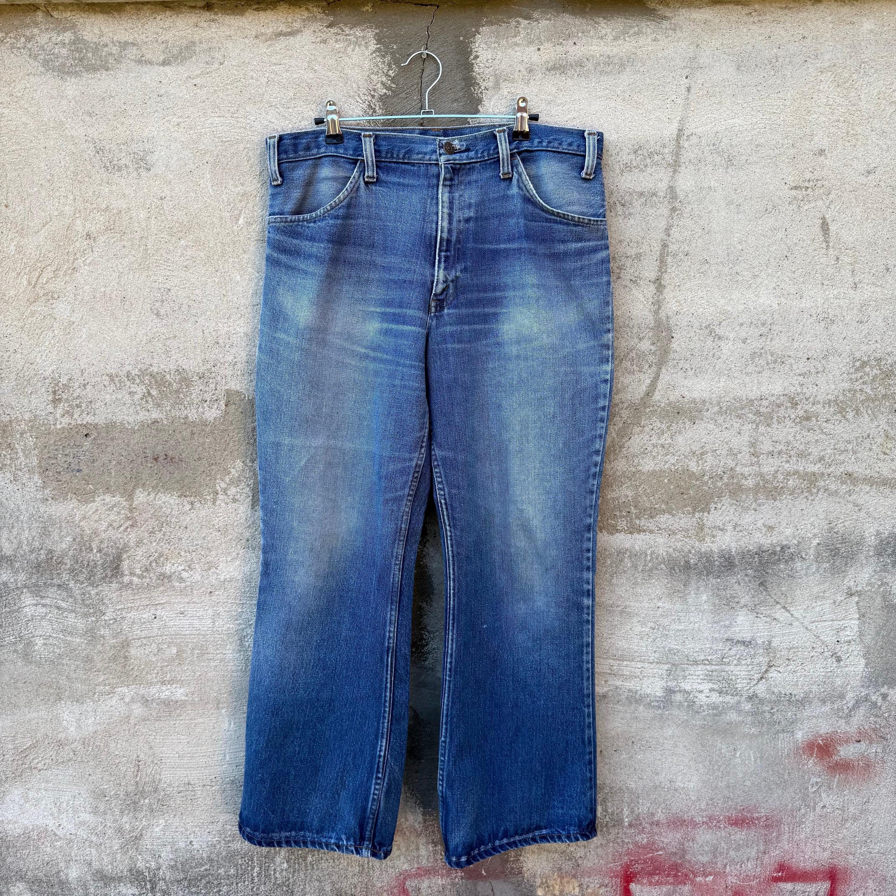 Vintage 70's Vintage Plain Pocket Distressed Medium Wash Denim Jeans Size US 34 / EU 50 - 1 Thumbnail
