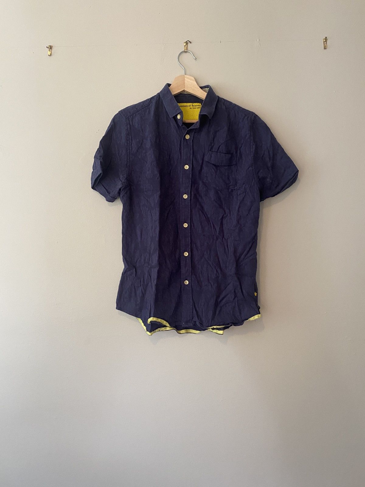 Descendant of Thieves Descendant of Thieves Short Sleeve Blue Button Up Size US S / EU 44-46 / 1 - 1 Thumbnail