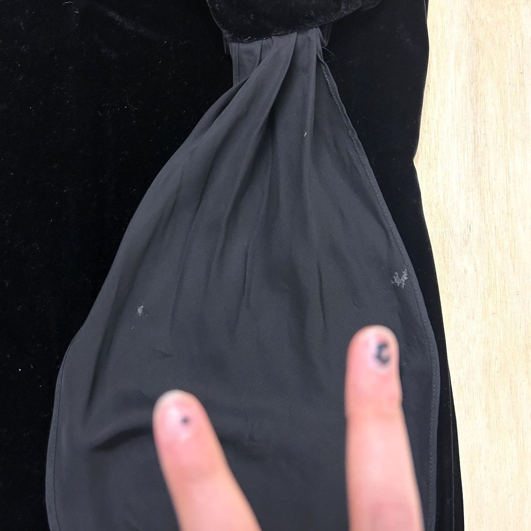 Vintage Connected Black Velvet Sheath Dress Womens 16 Short Sleeve Cowl Neck Midi Party Size 38" / US 16 / IT 52 - 6 Thumbnail