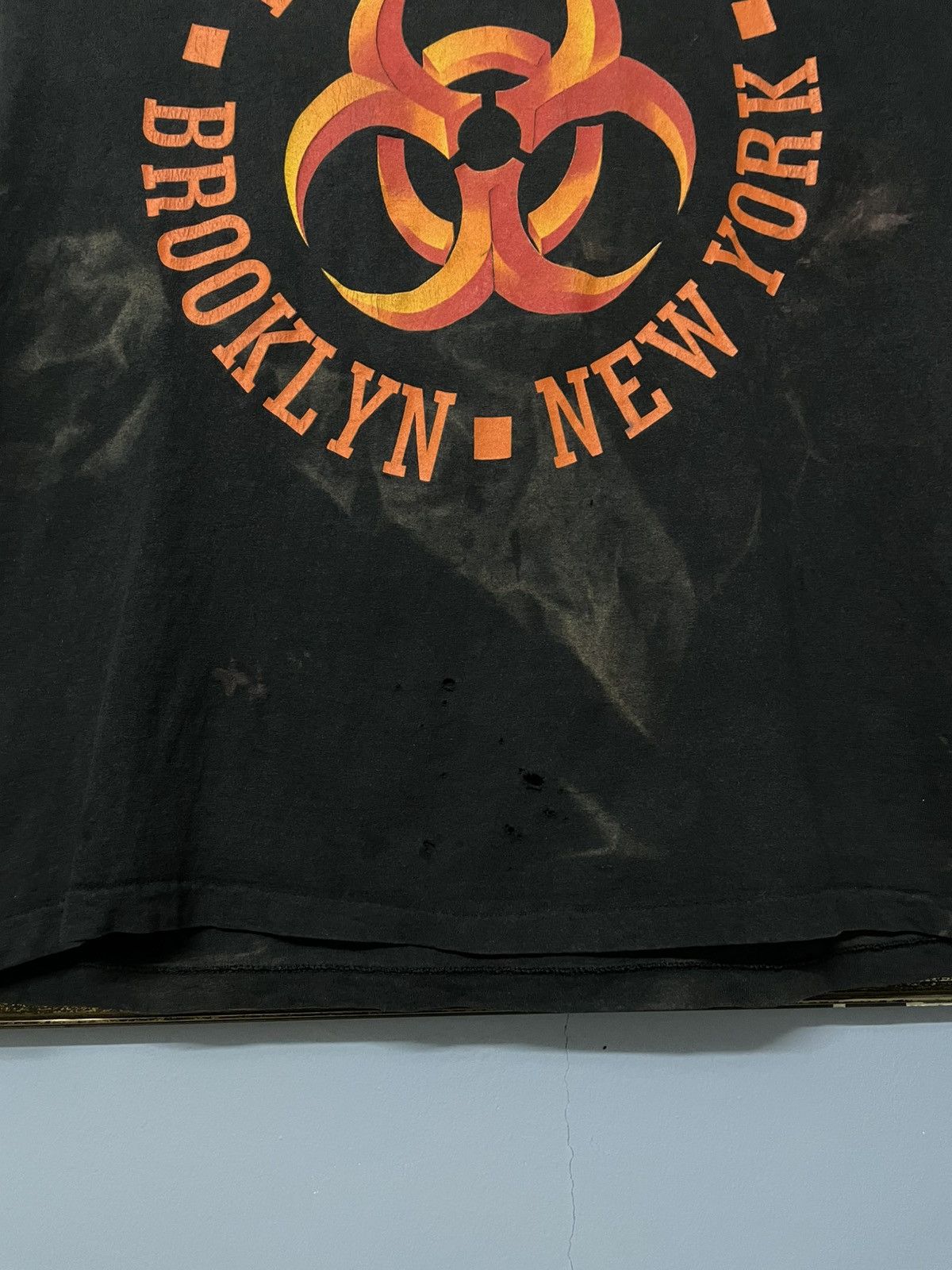 Vintage Vintage 90s Biohazard Og American Hardcore Sunfaded Tshirt Size US XL / EU 56 / 4 - 7 Thumbnail