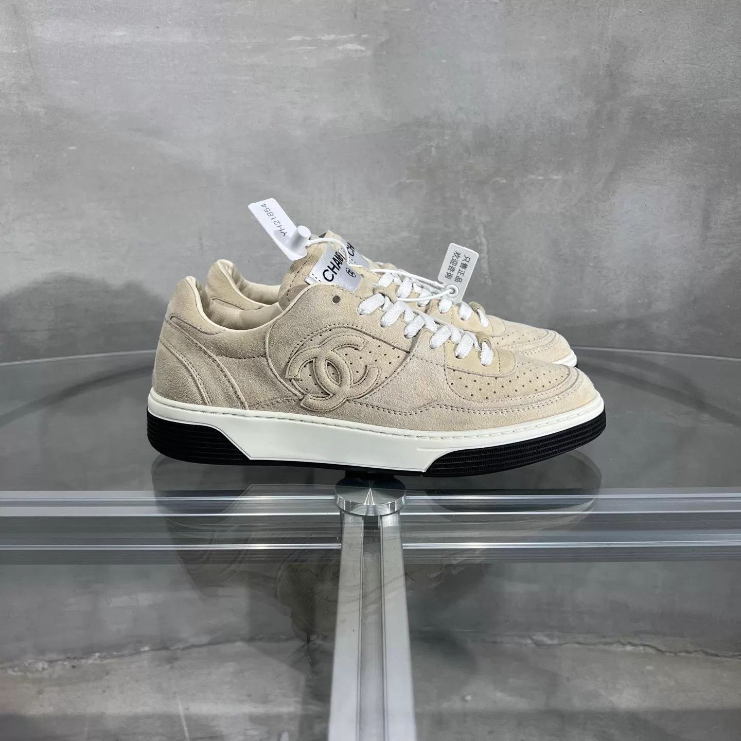 Chanel CHANEL Brown Suede Sneakers 38.5 EU Original Box Size US 8 / IT 38 - 4 Thumbnail