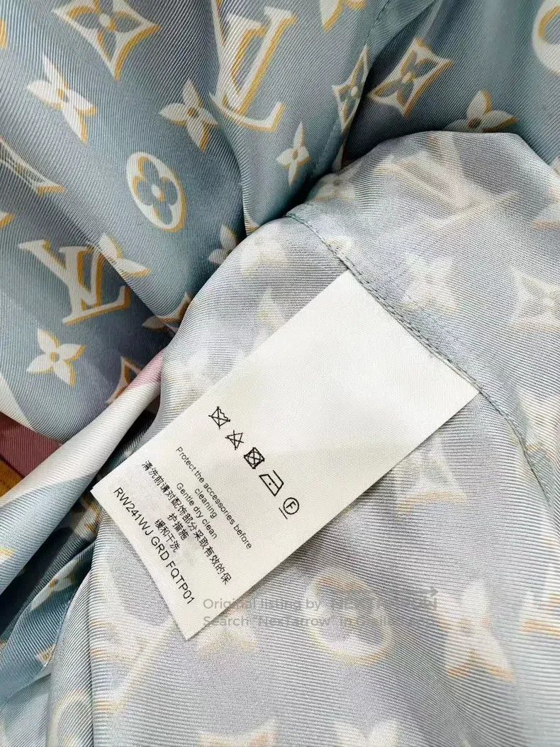 Louis Vuitton Louis Vuitton Long Sleeve Shirt with Old Pattern Silk shir Size M / US 6-8 / IT 42-44 - 5 Thumbnail