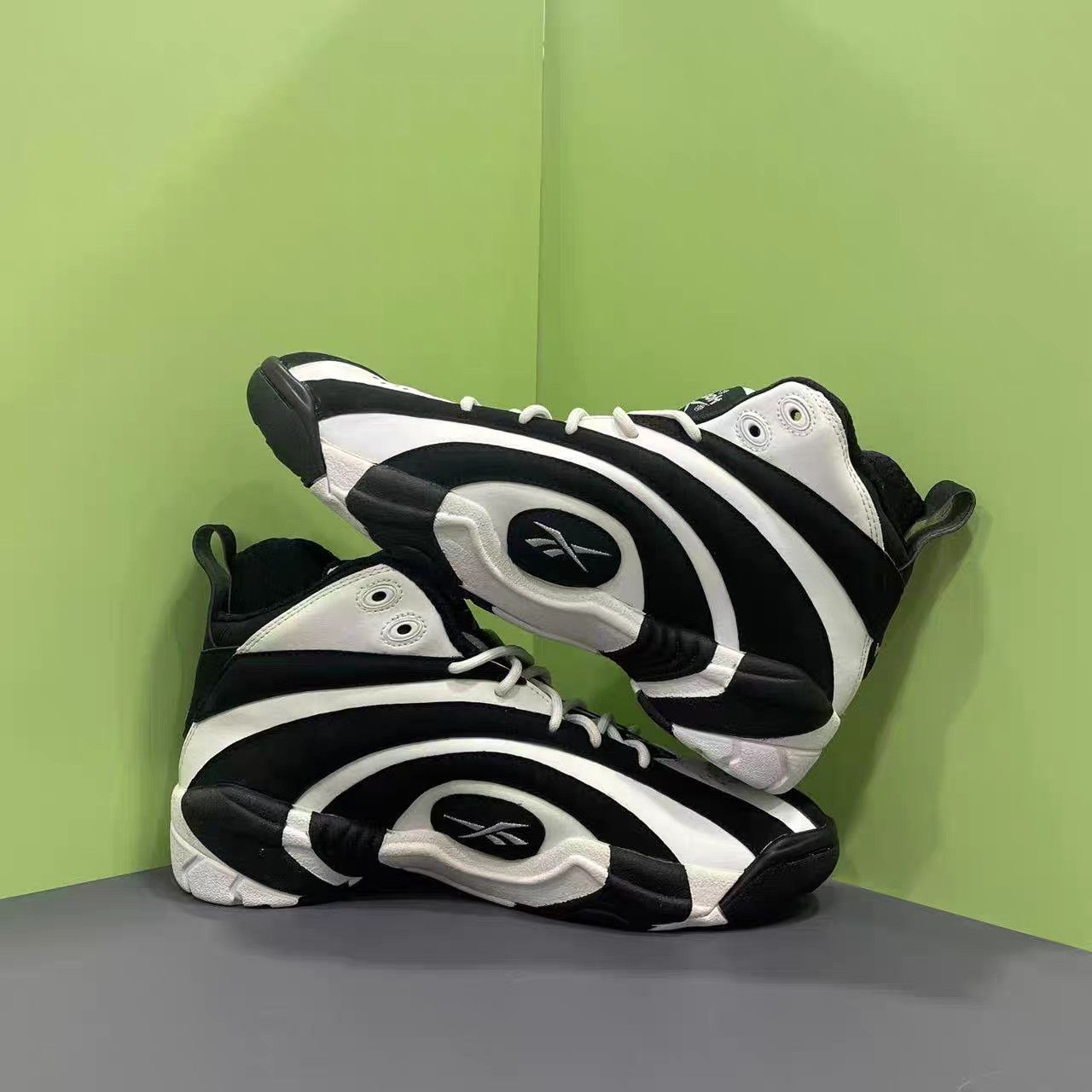 Reebok Reebok Shaqnosis 'Black White' Basketball Shoes K15 Size US 9 / EU 42 - 5 Thumbnail