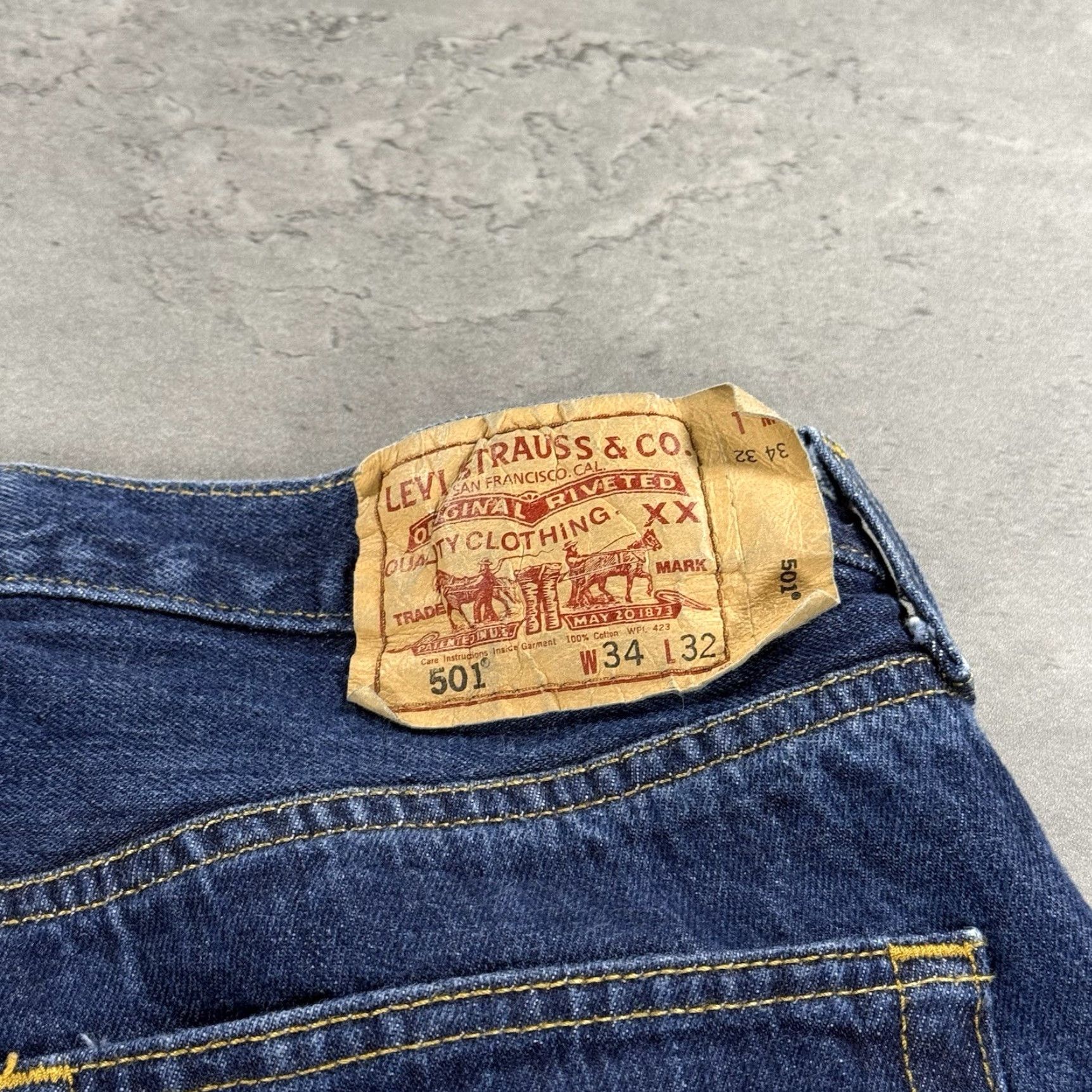 Levi's VINTAGE Levi's Jeans Men 34x32 501 XX Blue Denim Dark Western Cowboy Distressed Regular 34 in Mens Jeans 90s Size US 34 / EU 50 - 3 Thumbnail