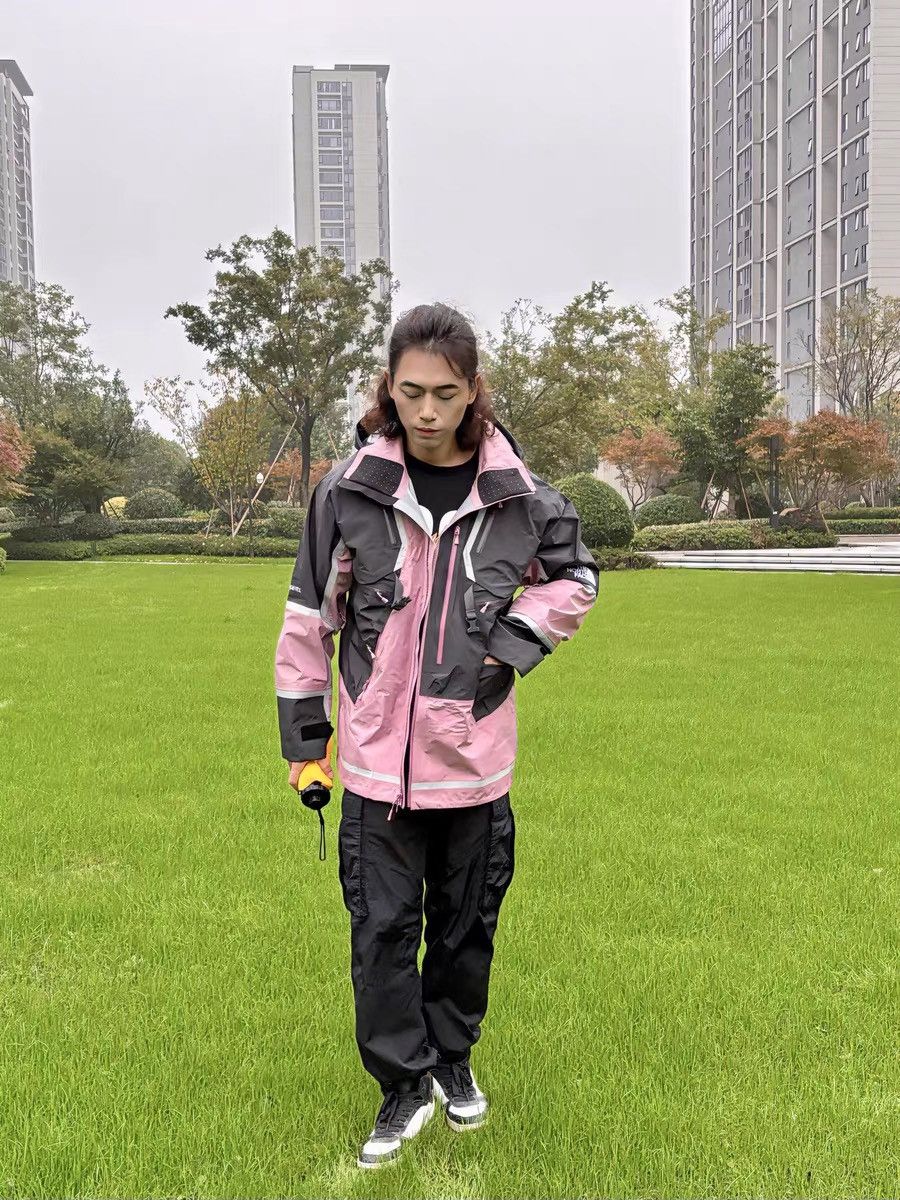 Kazuki Kuraishi × The North Face Urban Exploration KAZUKI SNOW HARDSHELL GORE-TEX® 3L JACKET Size US M / EU 48-50 / 2 - 5 Thumbnail