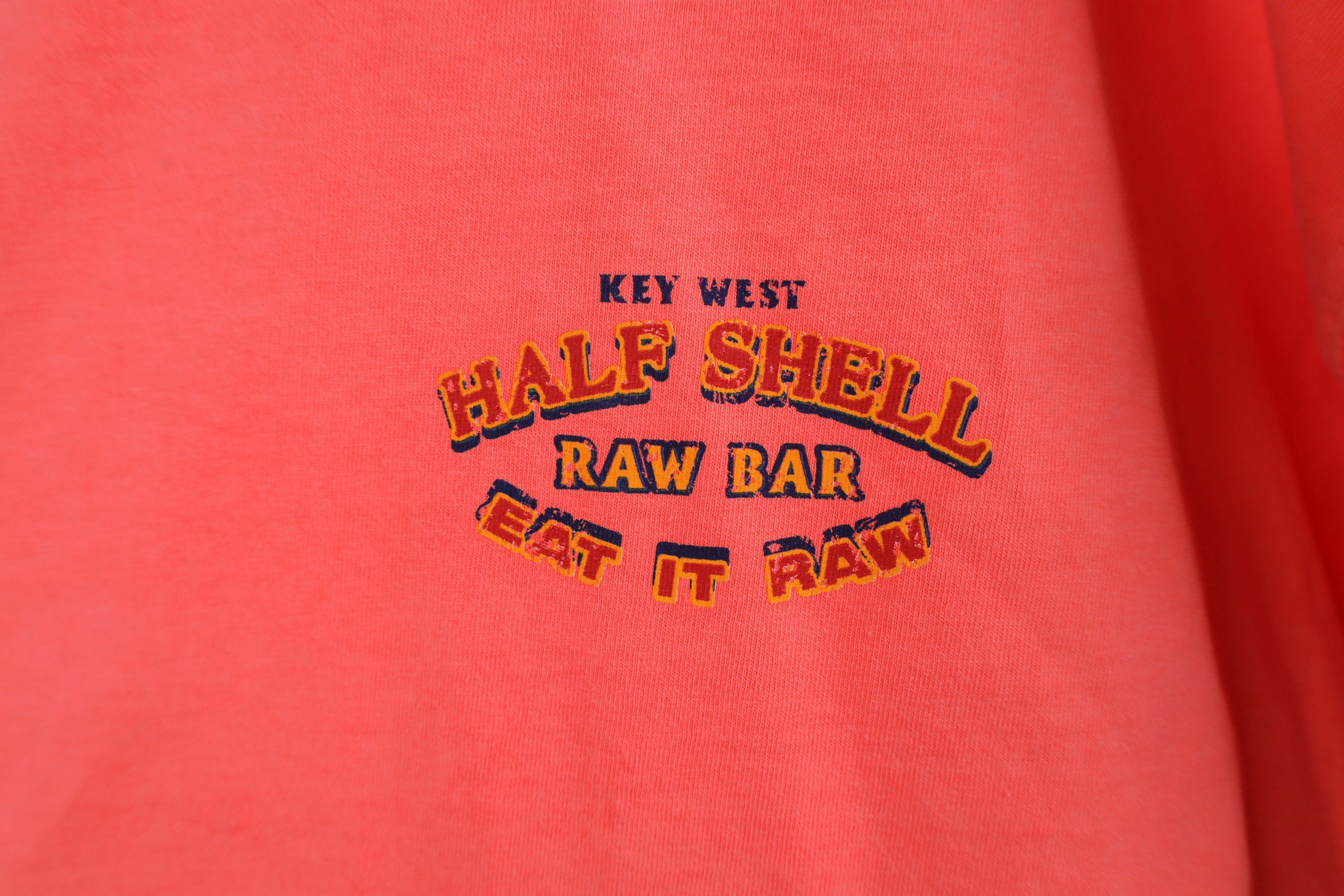 Vintage Vintage Streetwear West Raw Bar Eat It Raw Oyster T-Shirt Size US XXL / EU 58 / 5 - 4 Thumbnail