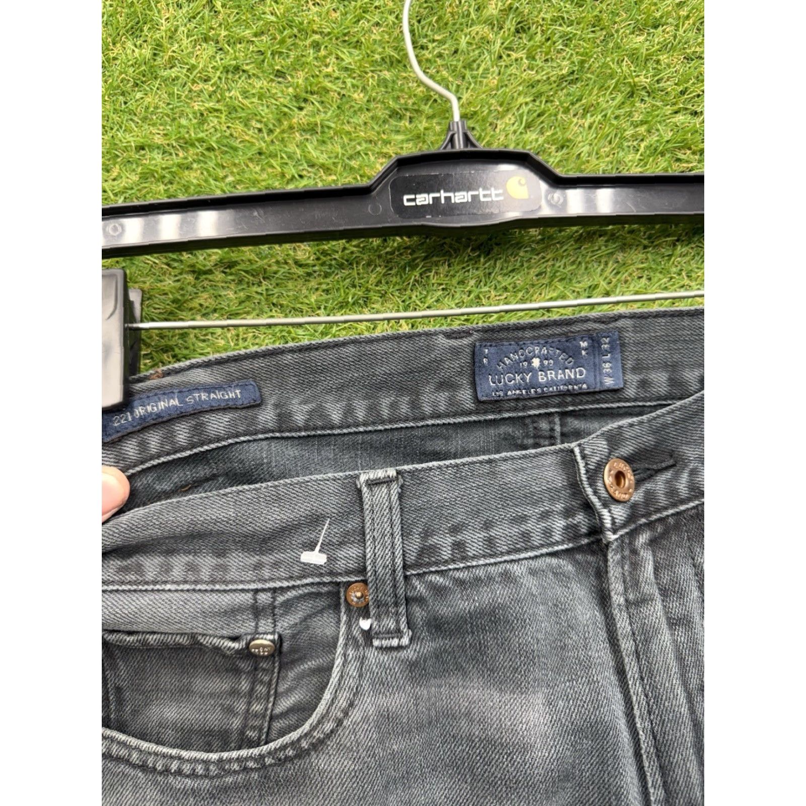 Lucky Brand Lucky Brand Jeans Mens 36x32 Dark Wash Denim 221 Original Straight Leg Casual Jeans Mens 36 Dark Blue Cotton 5-Pocket Regular Fit Vintage: No Size US 36 / EU 52 - 4 Thumbnail