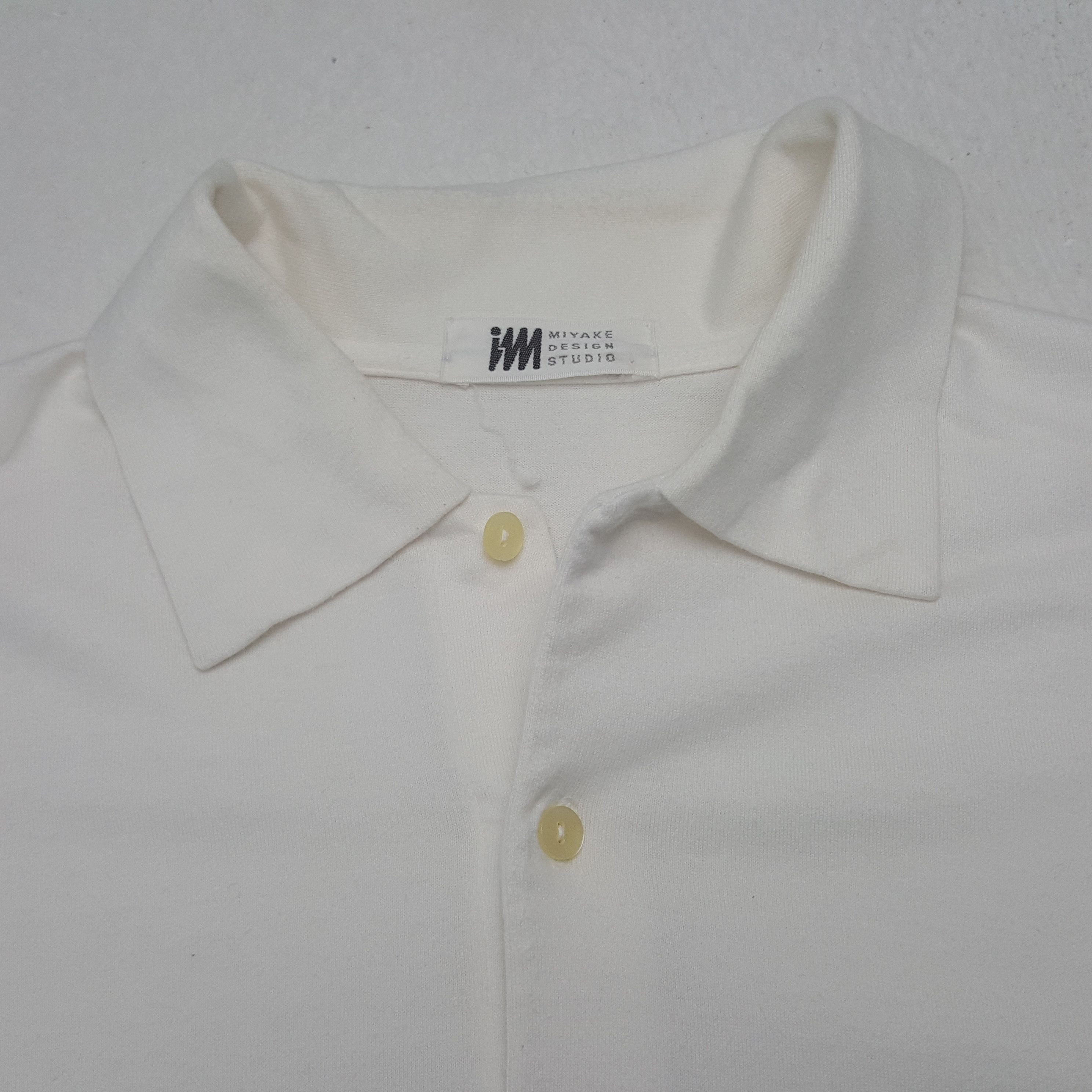Issey Miyake Vintage Issey Miyake Studio Designer Plain Polos RR23 Size US L / EU 52-54 / 3 - 3 Thumbnail