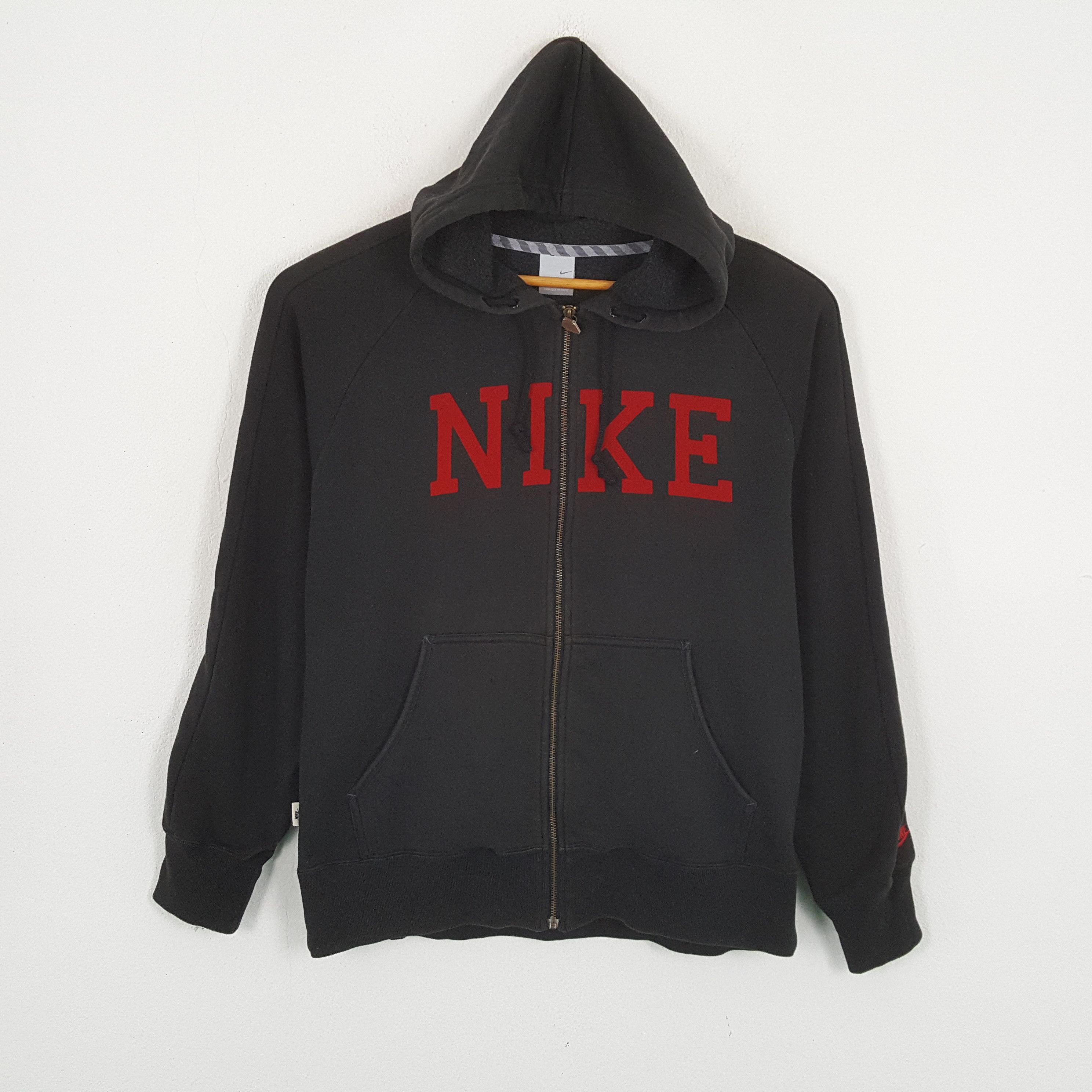 Nike × Vintage Vintage NIKE Sportswear Big Logo Design Hoodies Size US L / EU 52-54 / 3 - 1 Thumbnail