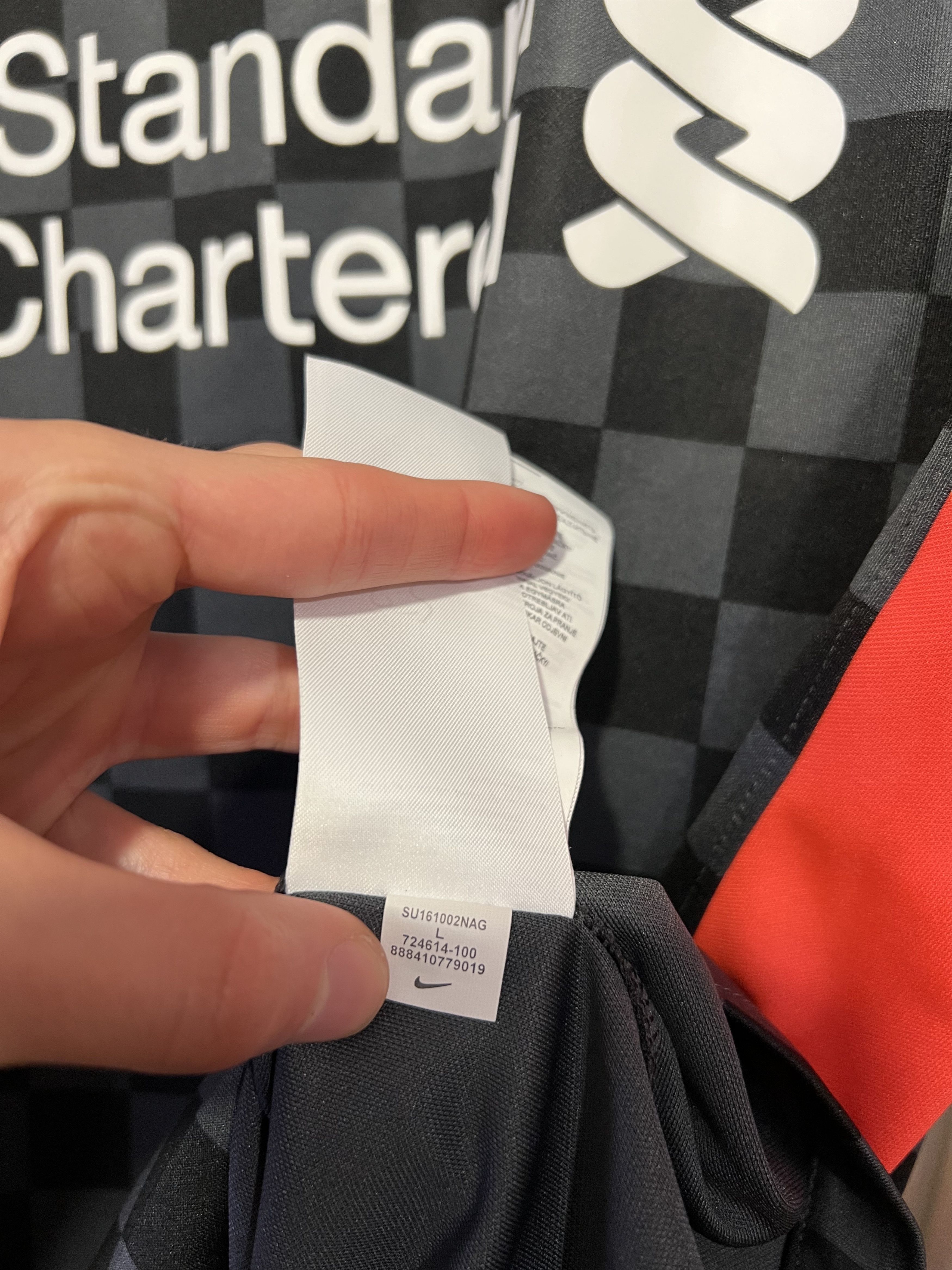 Nike Liverpool 20/21 away shirt #26 Robertson Size US L / EU 52-54 / 3 - 5 Thumbnail