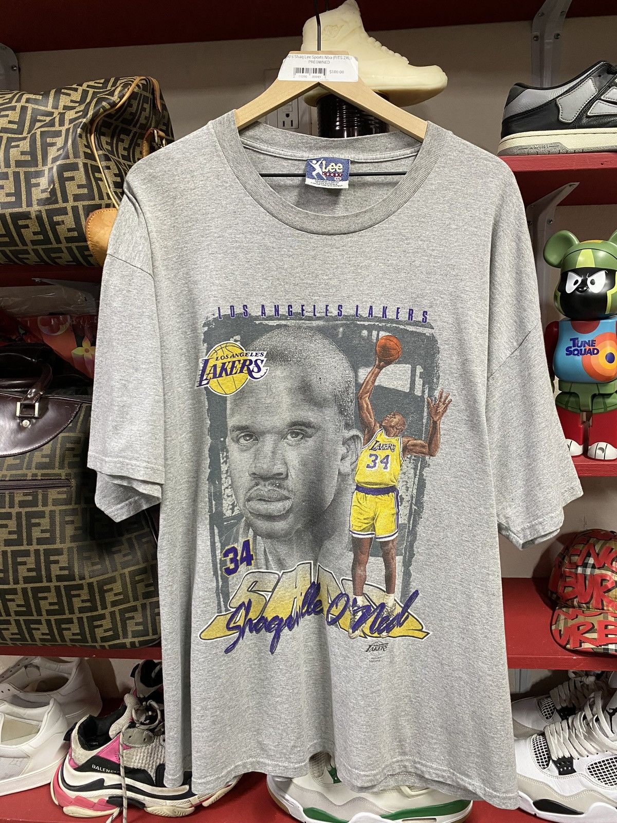 Vintage Vintage 90’s Lakers Shaq T-Shirt Vtg Adult Size 2XL Size US XXL / EU 58 / 5 - 4 Thumbnail