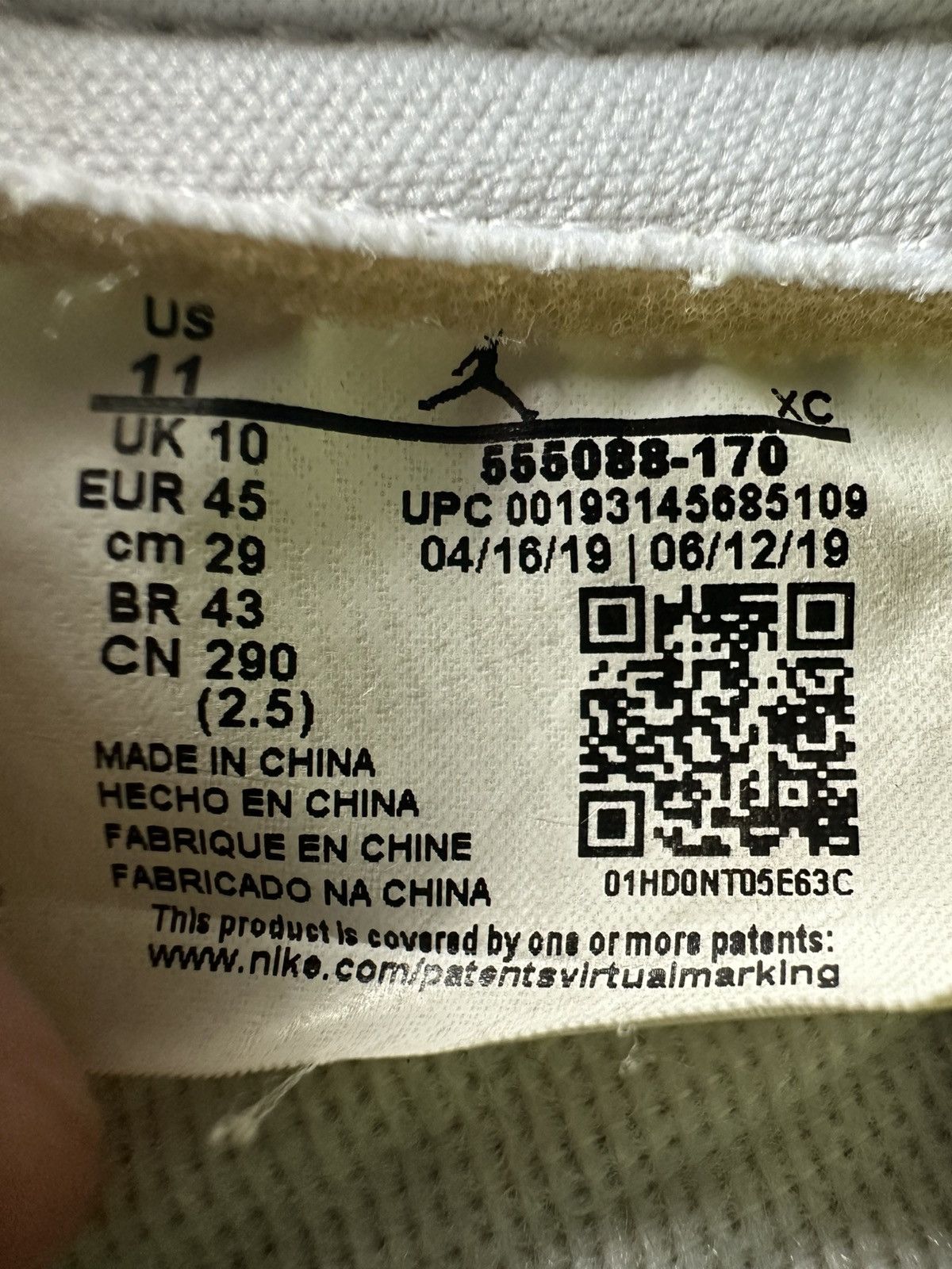 Jordan Brand × Nike Air Jordan 1 Retro Size US 11 / EU 44 - 9 Thumbnail