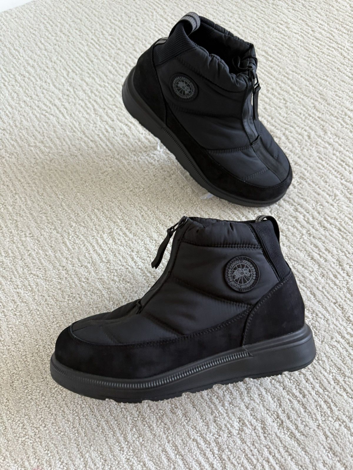 Canada Goose Canada Goose Women’s Cypress Puffer Boot short zip size 10 Size US 10 / IT 40 - 2 Thumbnail