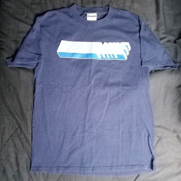 Nike Vintage Y2K Nike Block Letter Spell Out T-Shirt Size US M / EU 48-50 / 2 - 2 Thumbnail